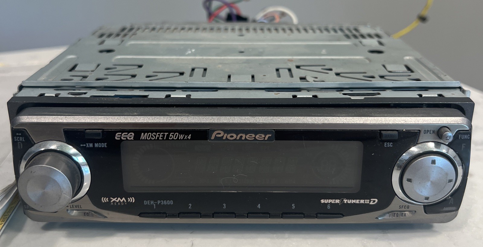 Pioneer DEH-P3600 AM/FM CD XM Player Car Stereo Radio Head Unit w/ Manual