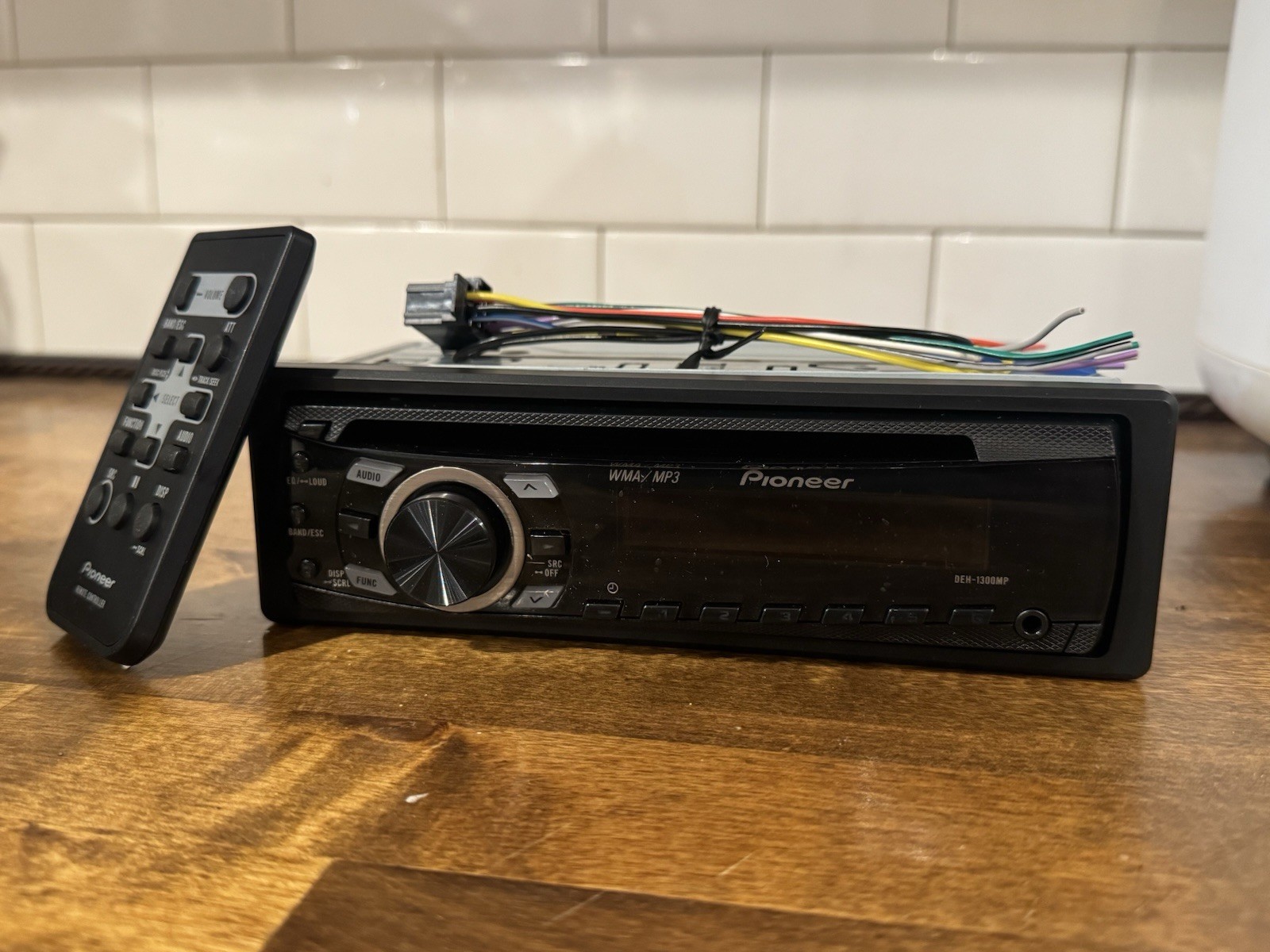 Pioneer DEH-1300MP car stereo receiver