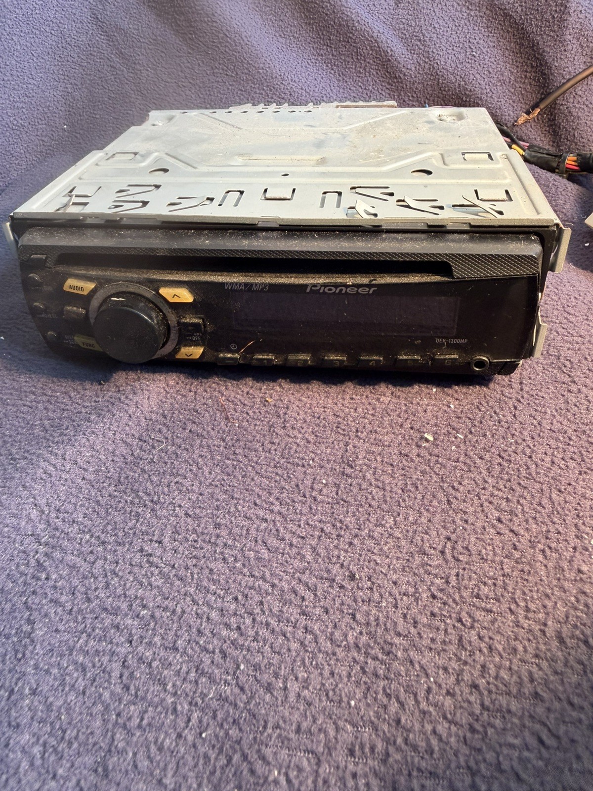 Pioneer DEH-1300MP 1 DIN CD Receiver Auxiliary Input MP3 WMA Car Audio