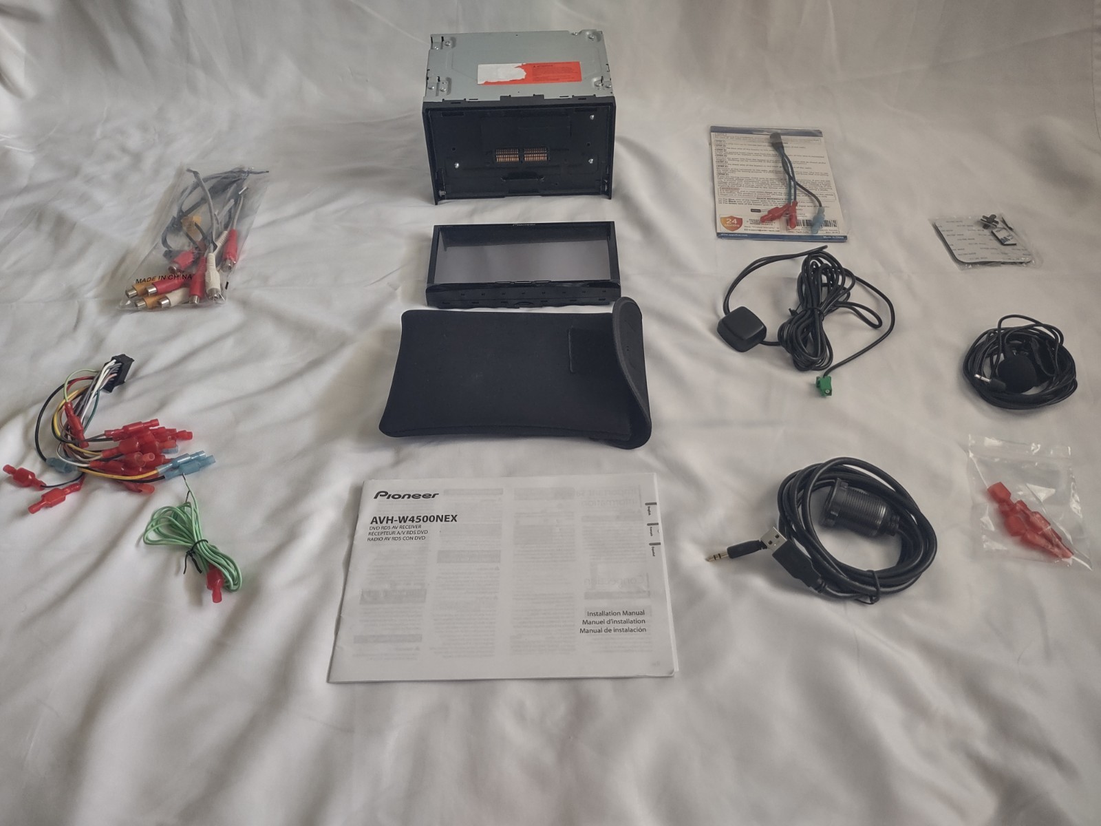 Pioneer AVH-W4500NEX Wireless Apple CarPlay & Android Auto DVD CD HDMI 6.94″ HD