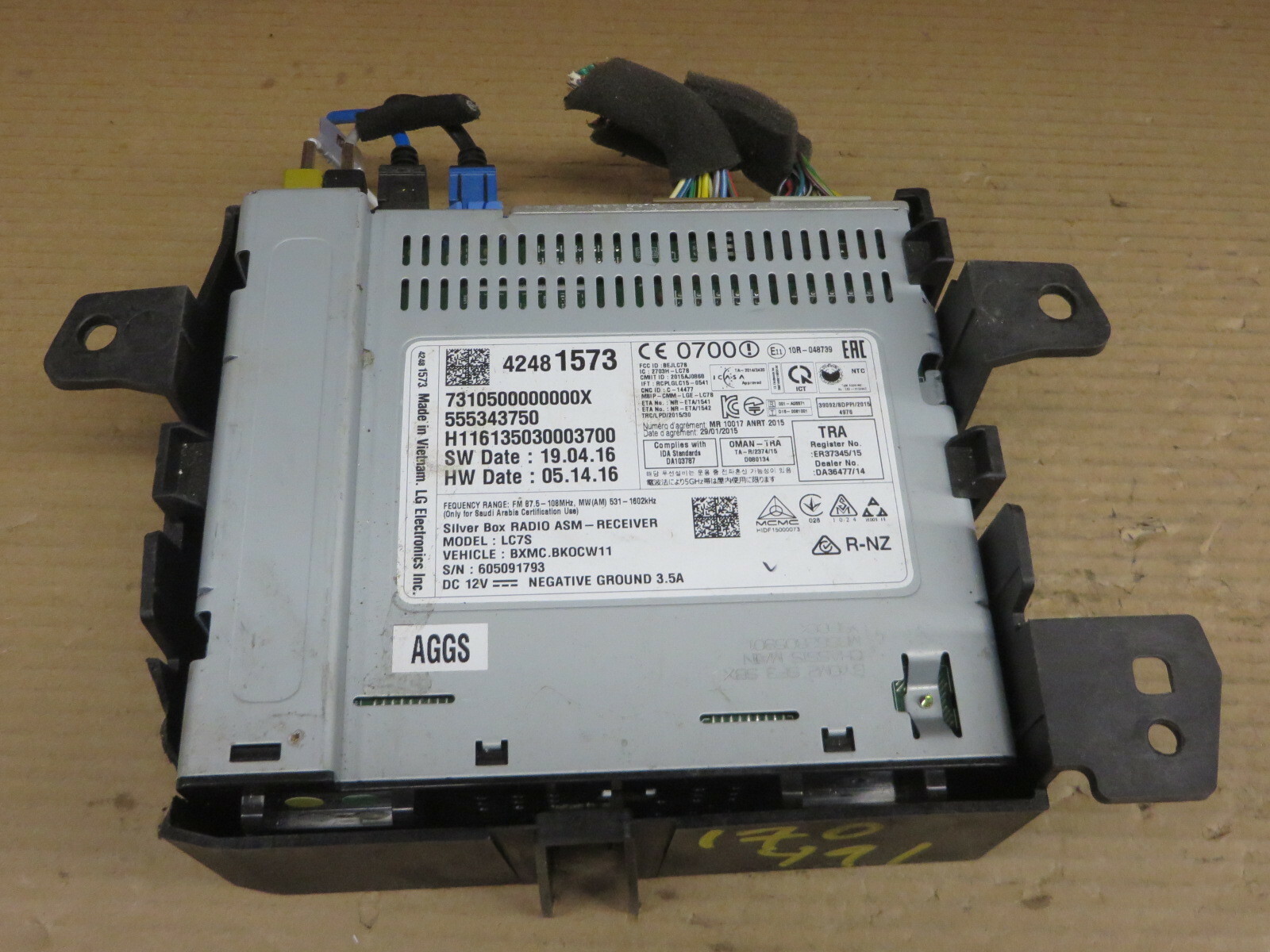 CHEVY 2017 RADIO AUDIO AM FM CD FACTORY DASH UNIT OEM # 42481573
