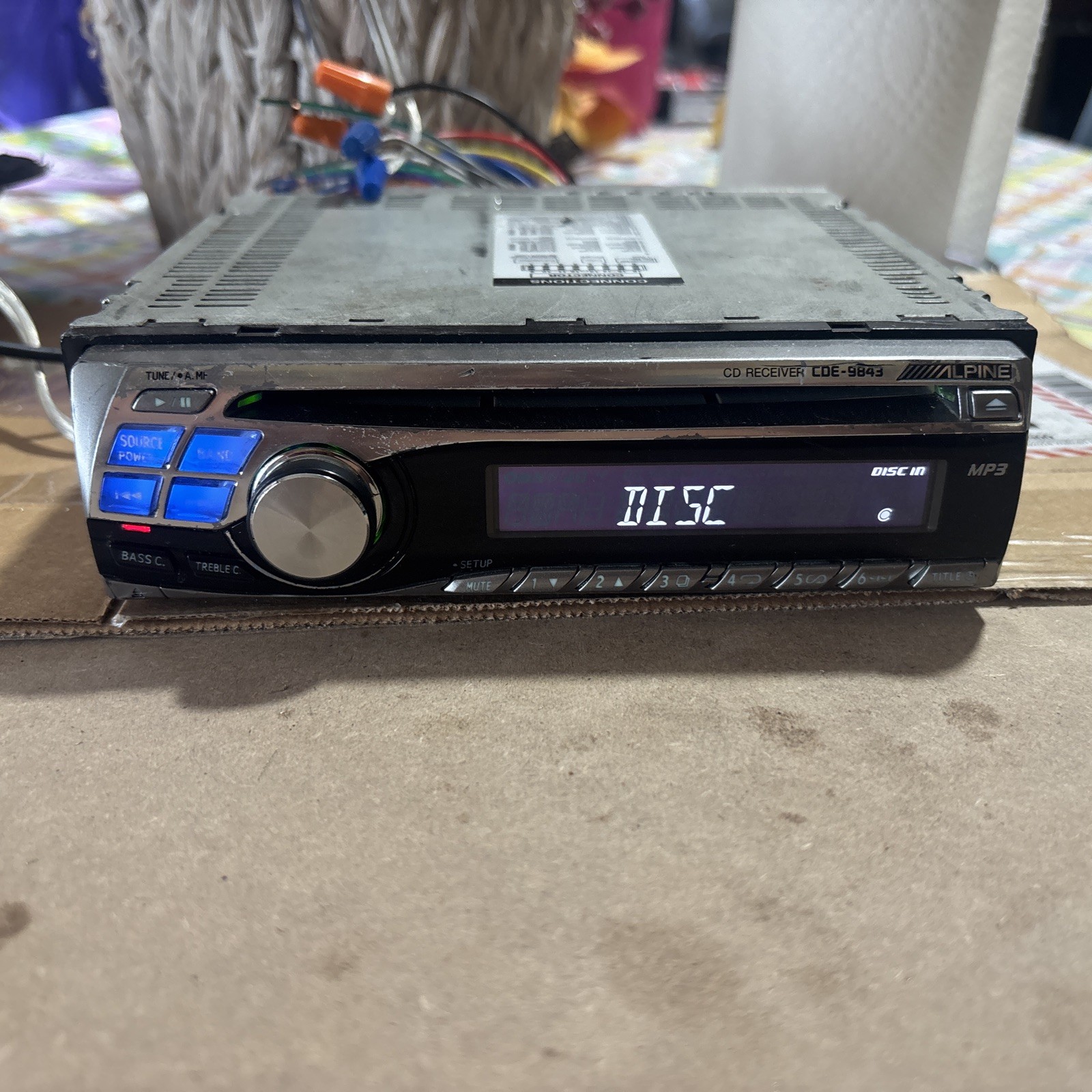 Alpine CDE-9843 1DIN Car Stereo