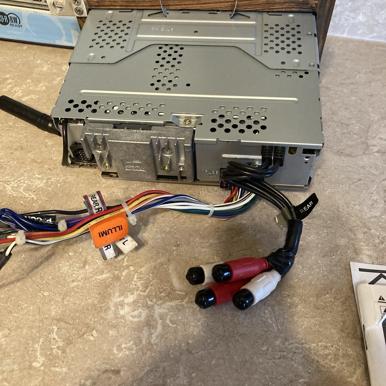 Kenwood KDC-419 CD Receiver Car Stereo w/ Remote Instruction Manual Box Tested