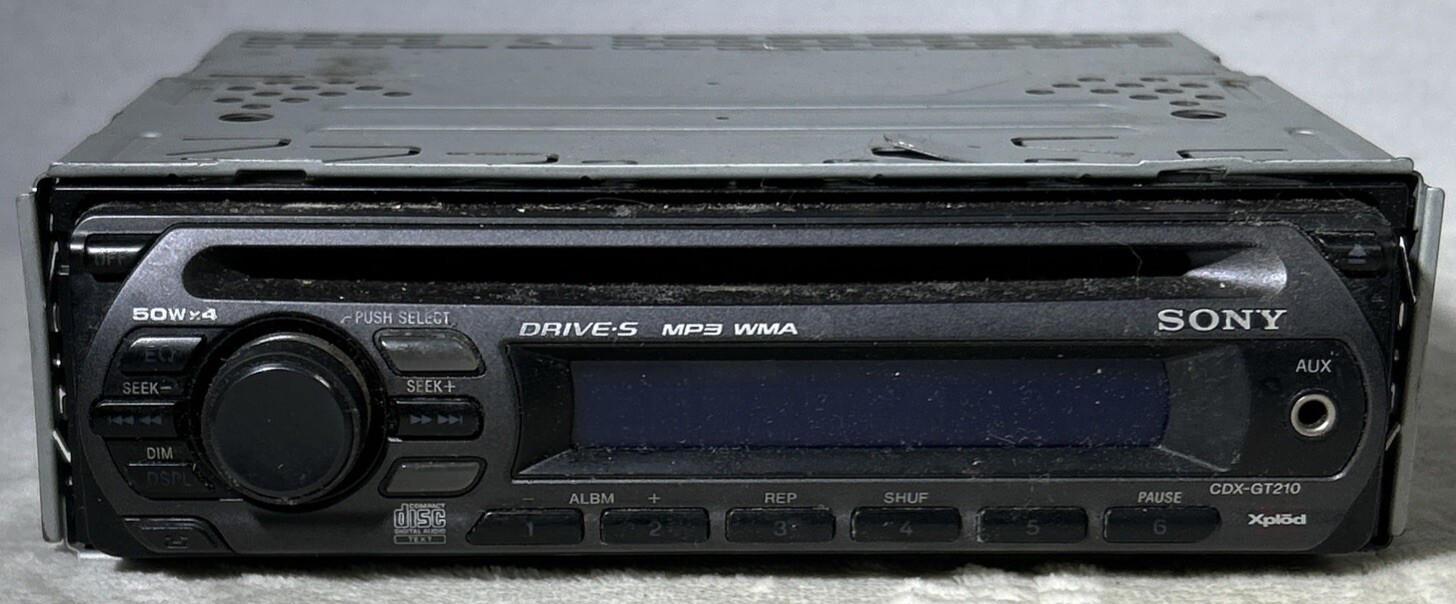 Sony CDX-GT210 Head Unit CD Player Old School