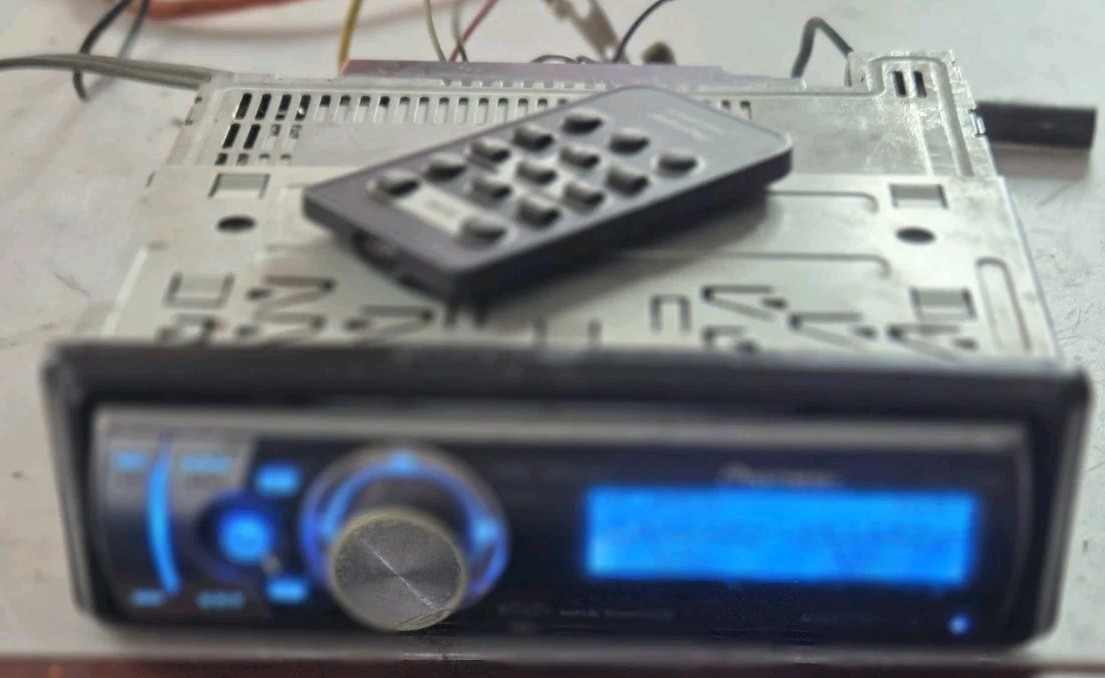 🐬 PIONEER PREMIER DEH-P680MP CD PLAYER WORKS