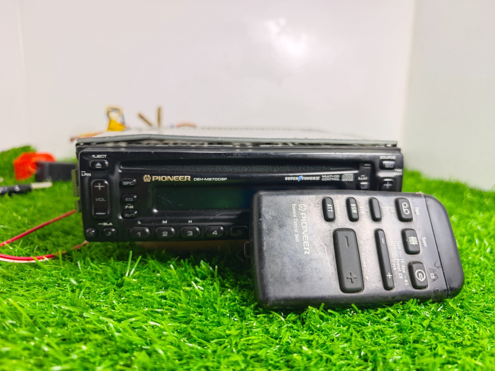 Pioneer DEH-M970DSP Vintage Car Stereo CD Player DSP Tuner Japan W/ Remote Contr