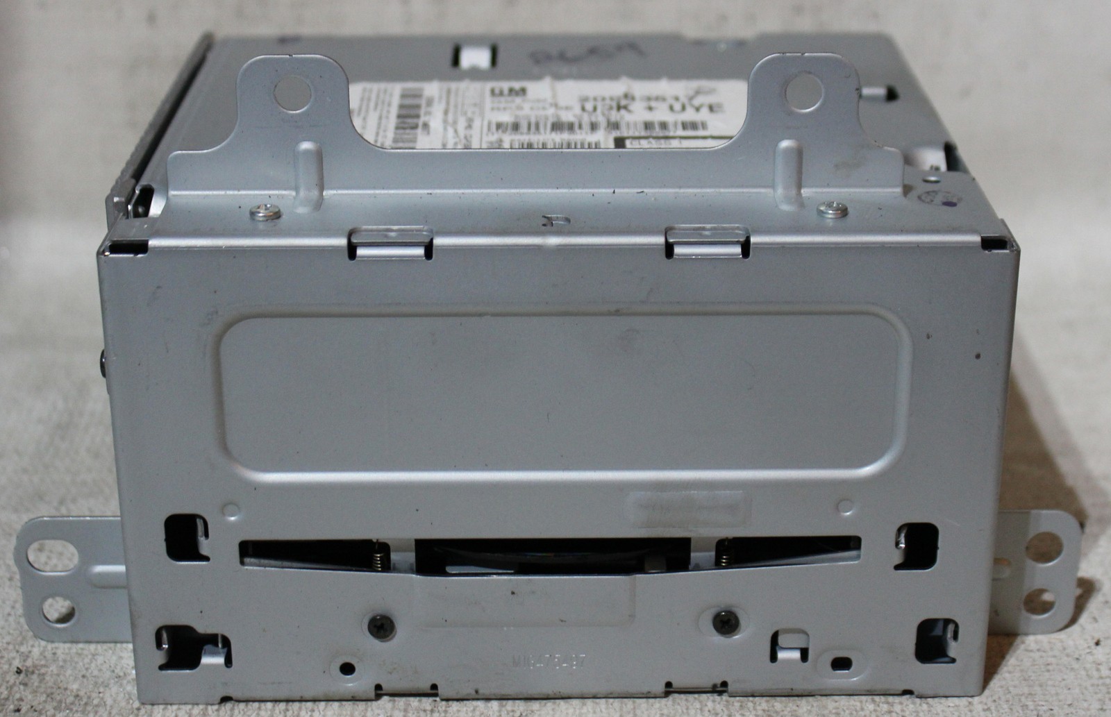Saab 9-5 2010 Factory Stereo MP3 CD Player Radio XM Ready 20983517 (OD2659)