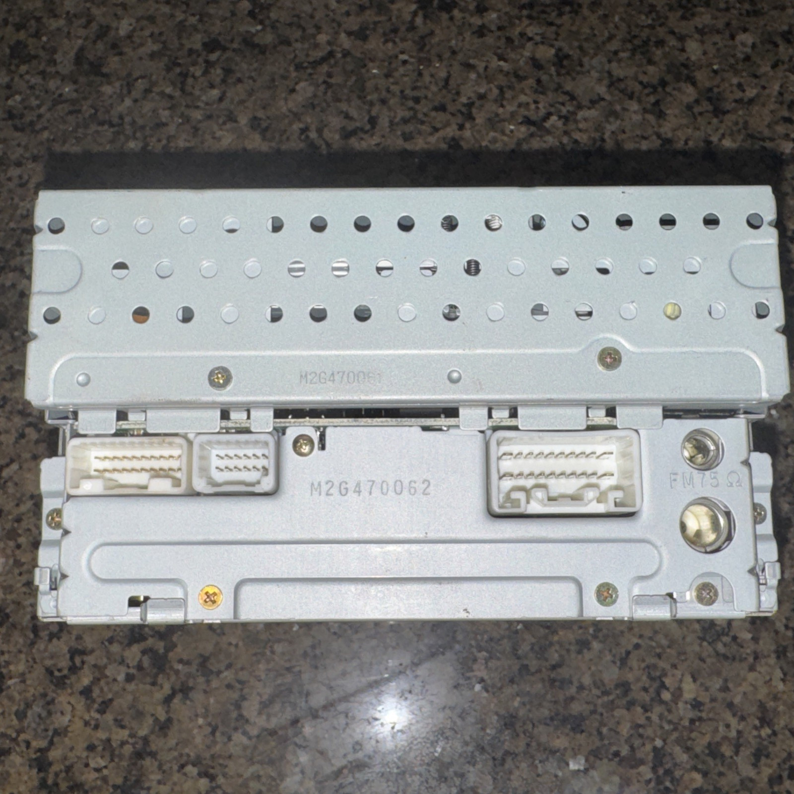Toyota Factory Radio, Model 86120-OC120 Untested