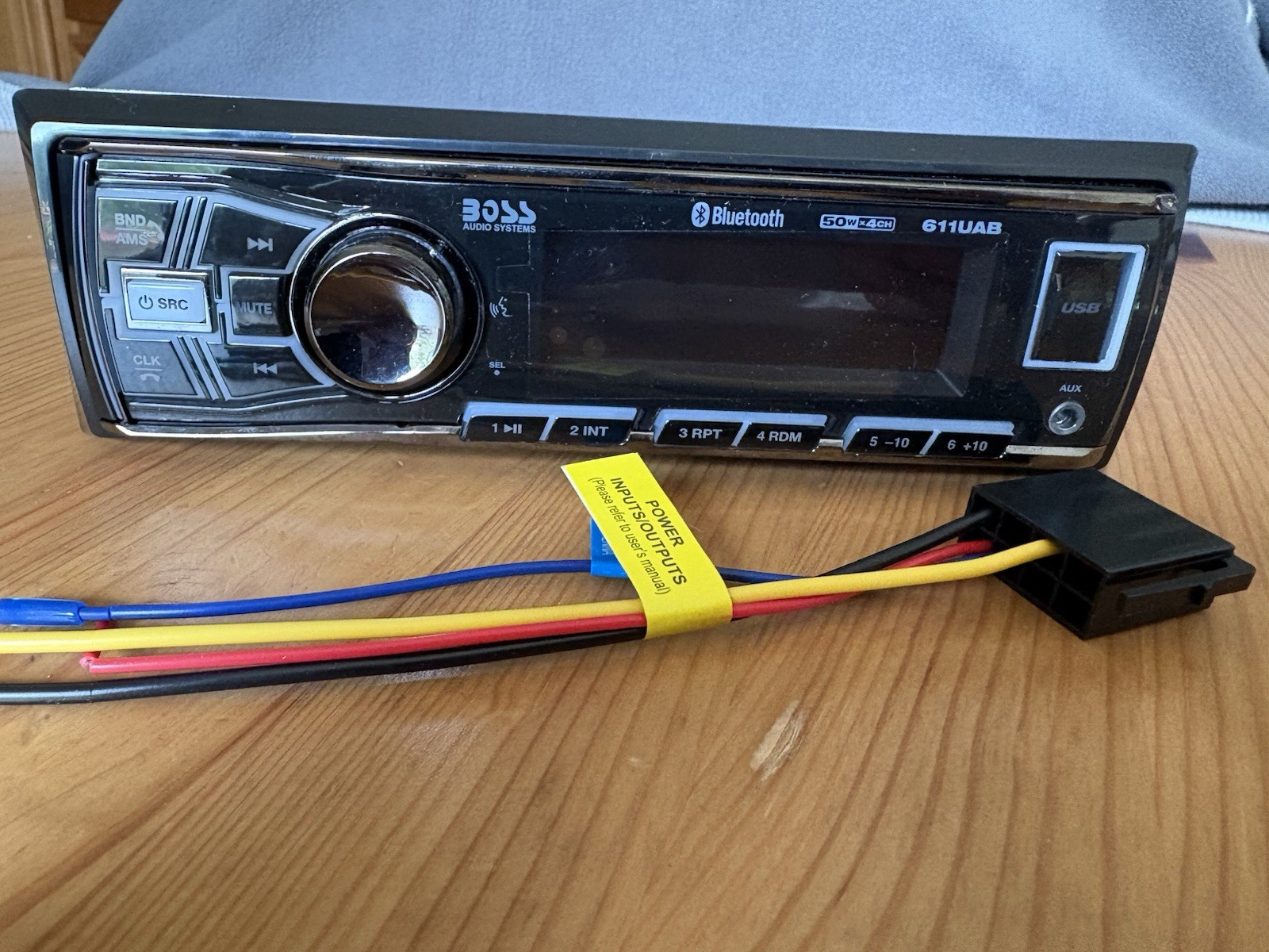 NEW BOSS Audio Systems 611UAB Car Stereo System – Single Din, Bluetooth Black