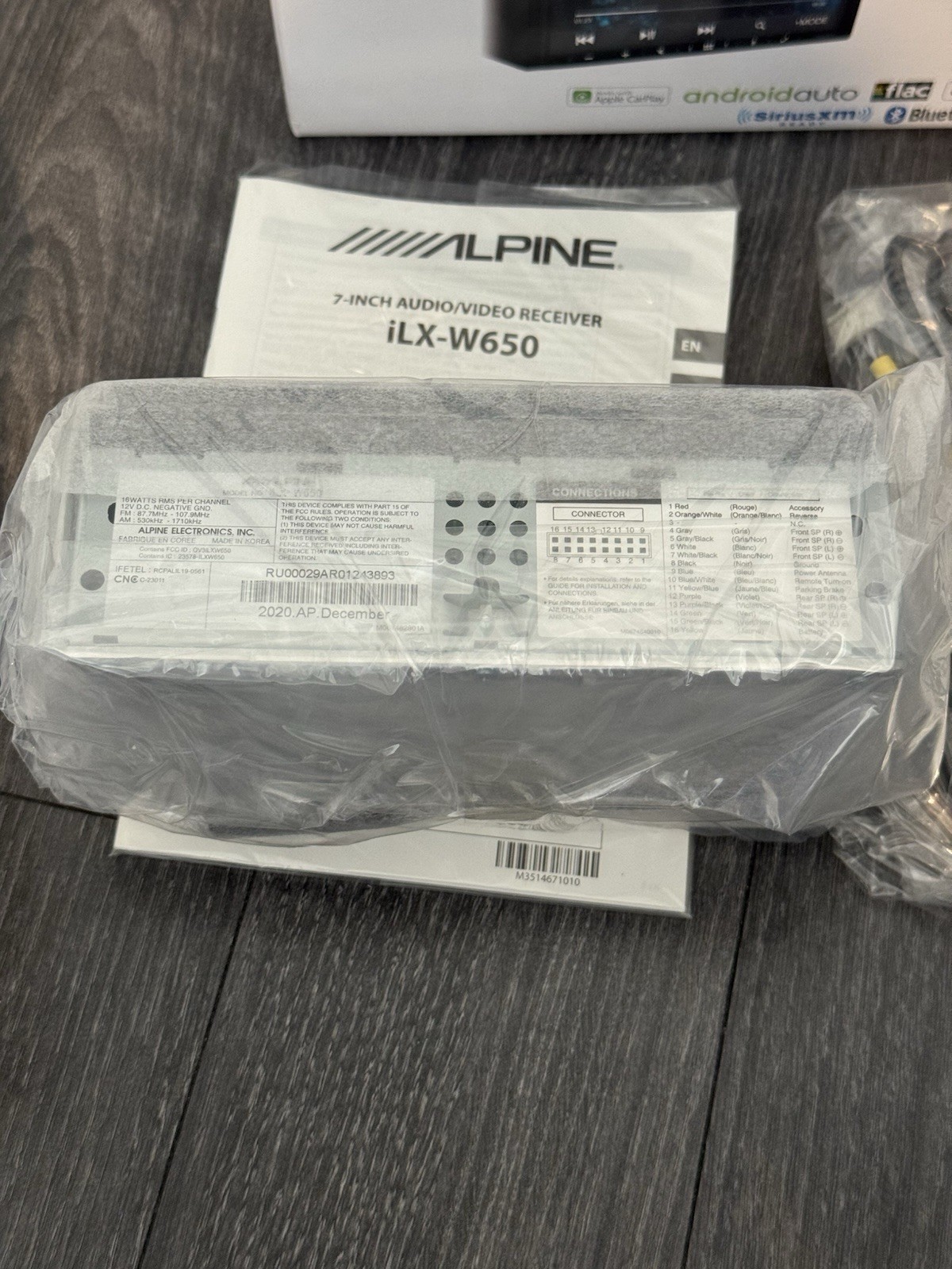 Alpine iLX-W650 7 inch Mechless In-Dash Receiver BRAND NEW! Must See!
