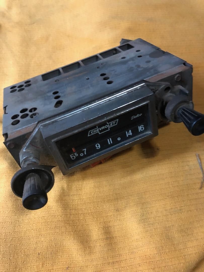 Vintage 1950’s Chevrolet Car AM Radio