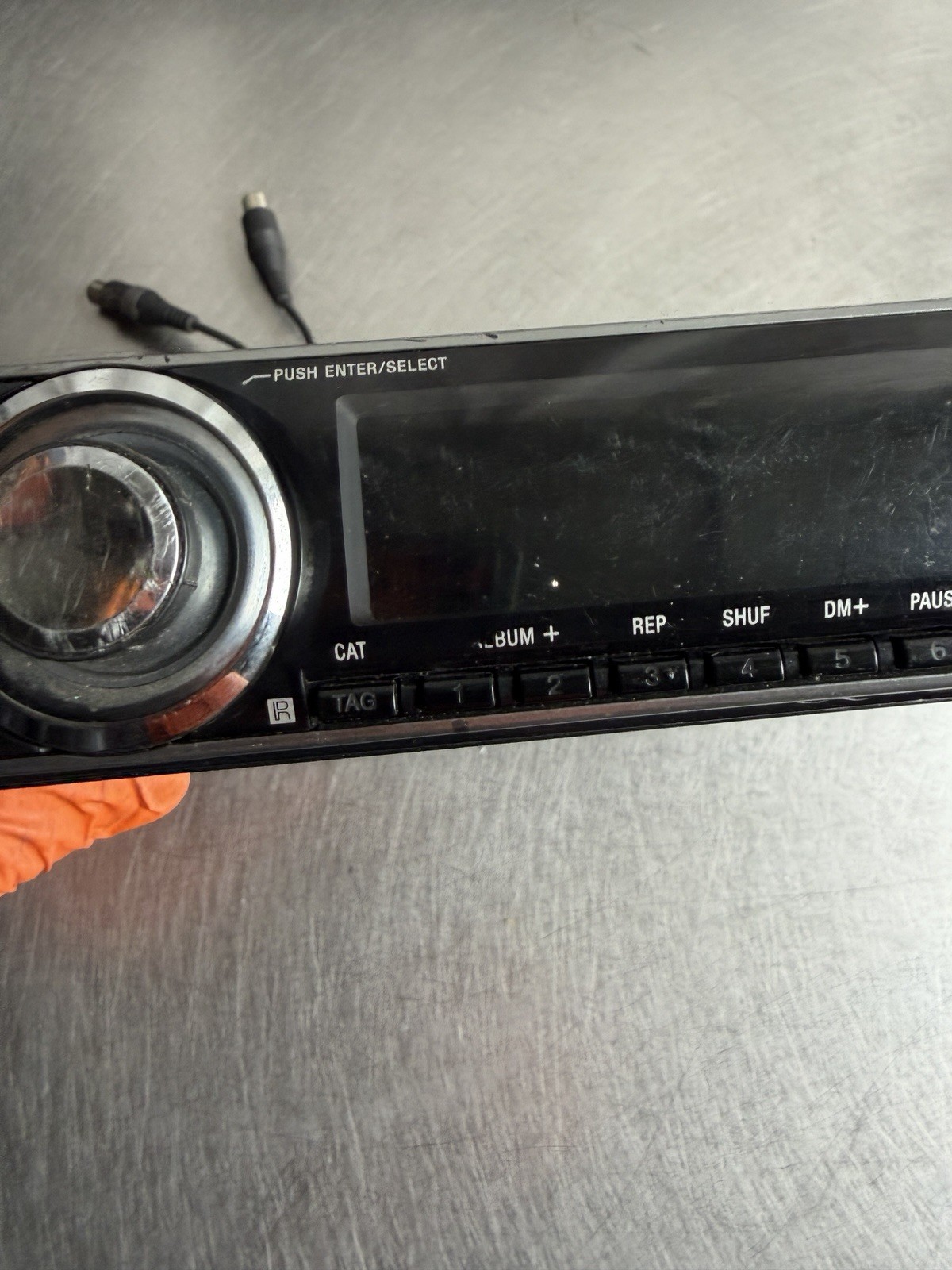 Sony CDX-GT630UI CD Player Radio Receiver w/ Bluetooth UNTESTED