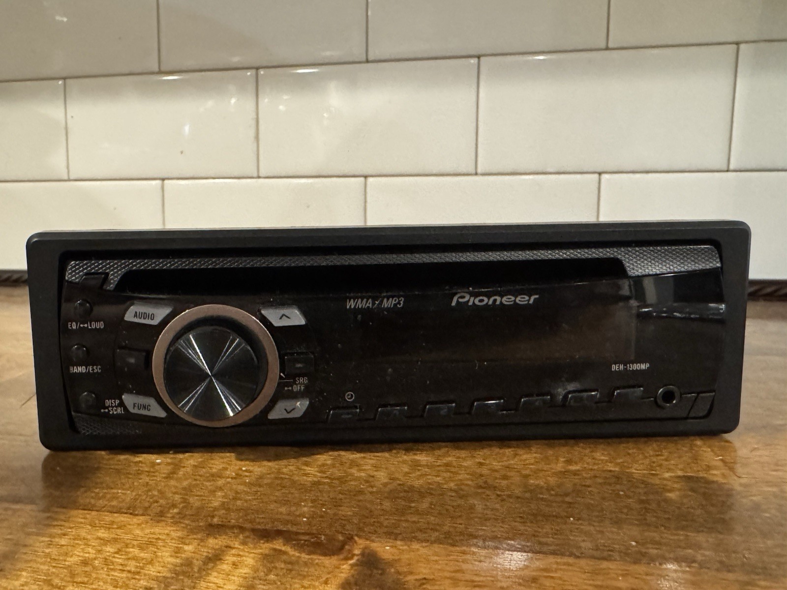 Pioneer DEH-1300MP car stereo receiver
