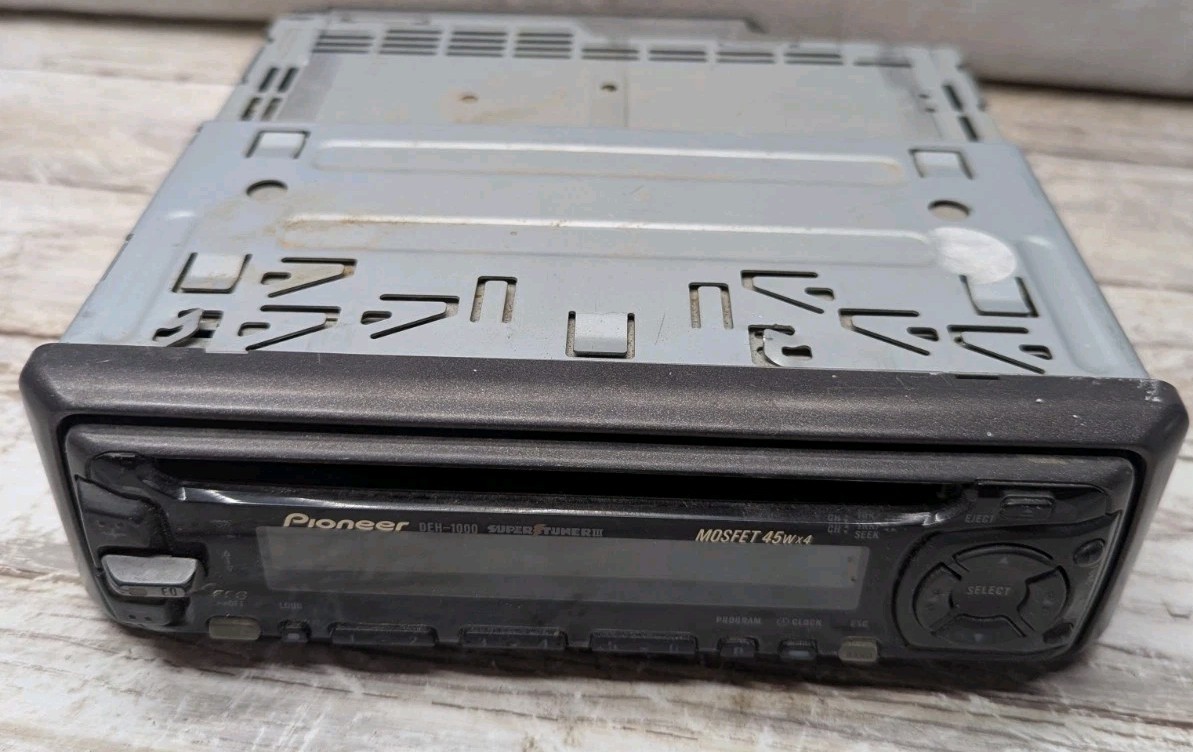 Pioneer DEH-1000 Super Tuner 3 (Parts and Repair) Untested Might Work
