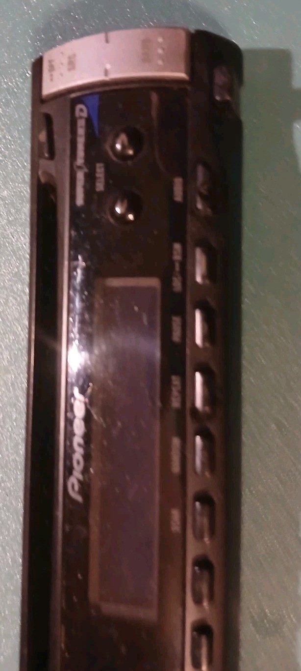 Pioneer DEH-1800 Car Stereo ~ CD Radio FACEPLATE ** Face Plate ONLY ** -H