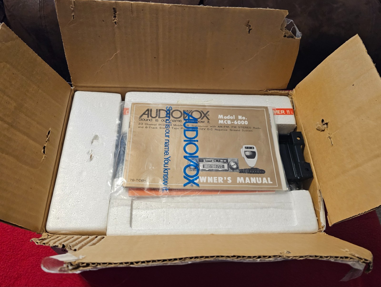 Audiovox 23 Ch. CB Car Radio Transceiver AM FM MPX 8 Track Stereo MCB-6000 NOS