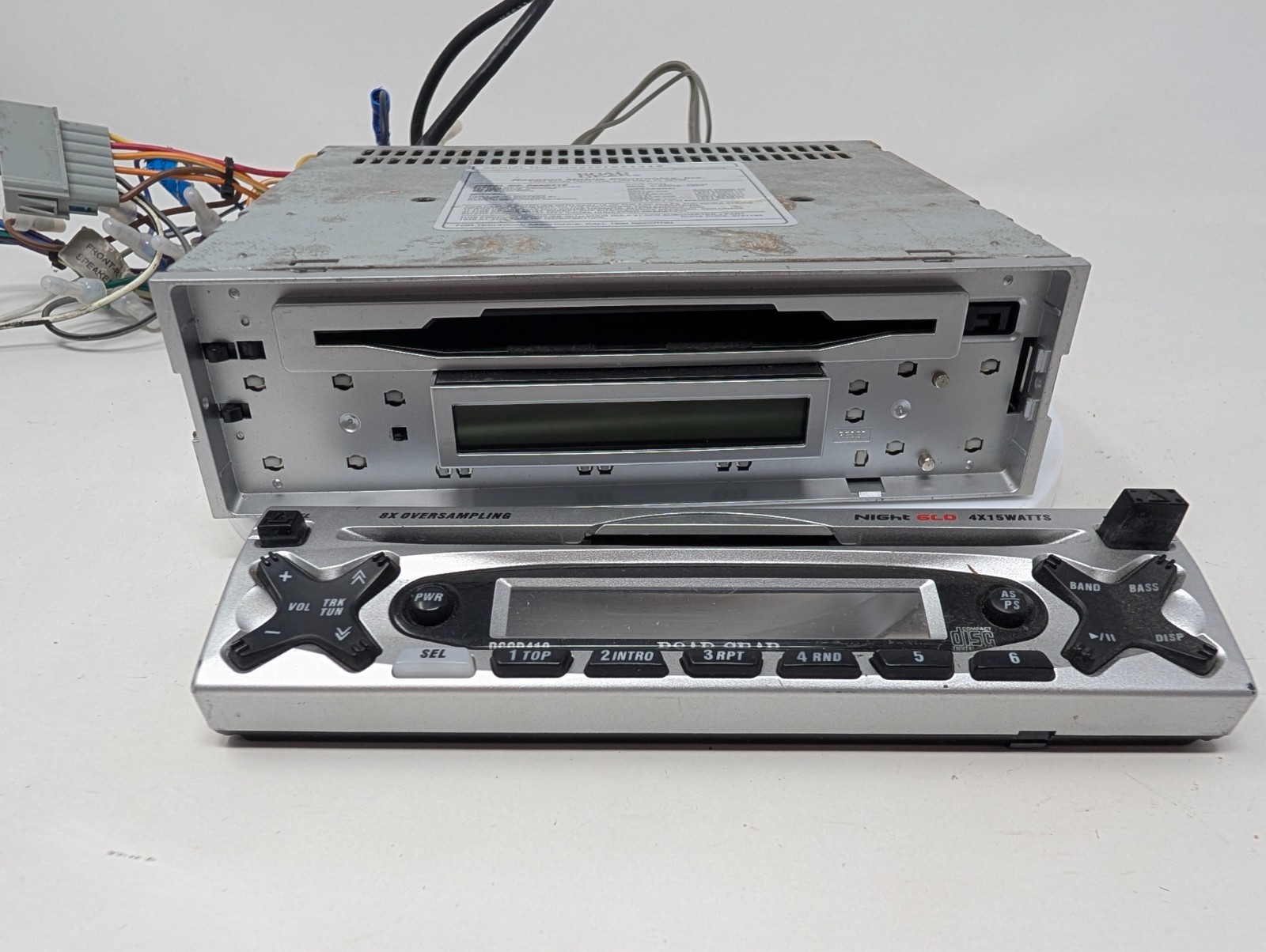 Road Gear NightGlo 60 Watt AM/FM Car Stereo Receiver Model RGCD412 TESTED READ