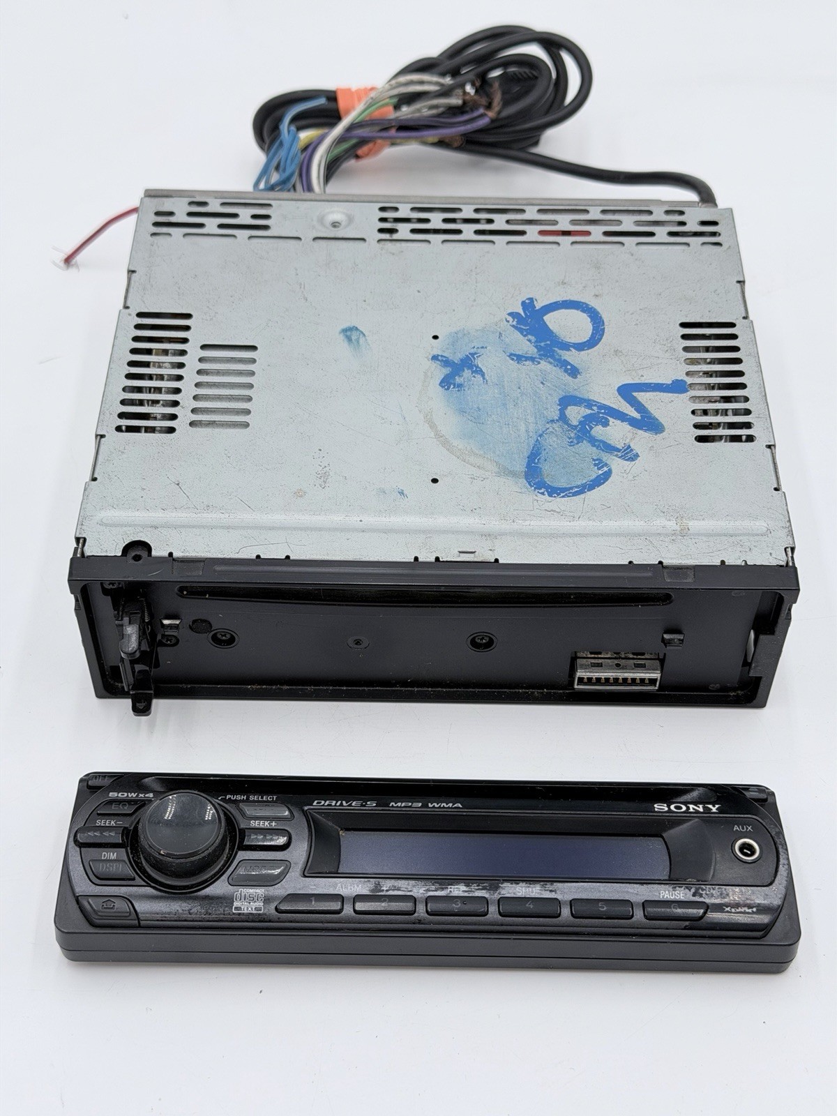 Sony Xplod GT Car CD Player CDX-GT210 MP3 AM/FM Radio in Dash Receiver UNTESTED