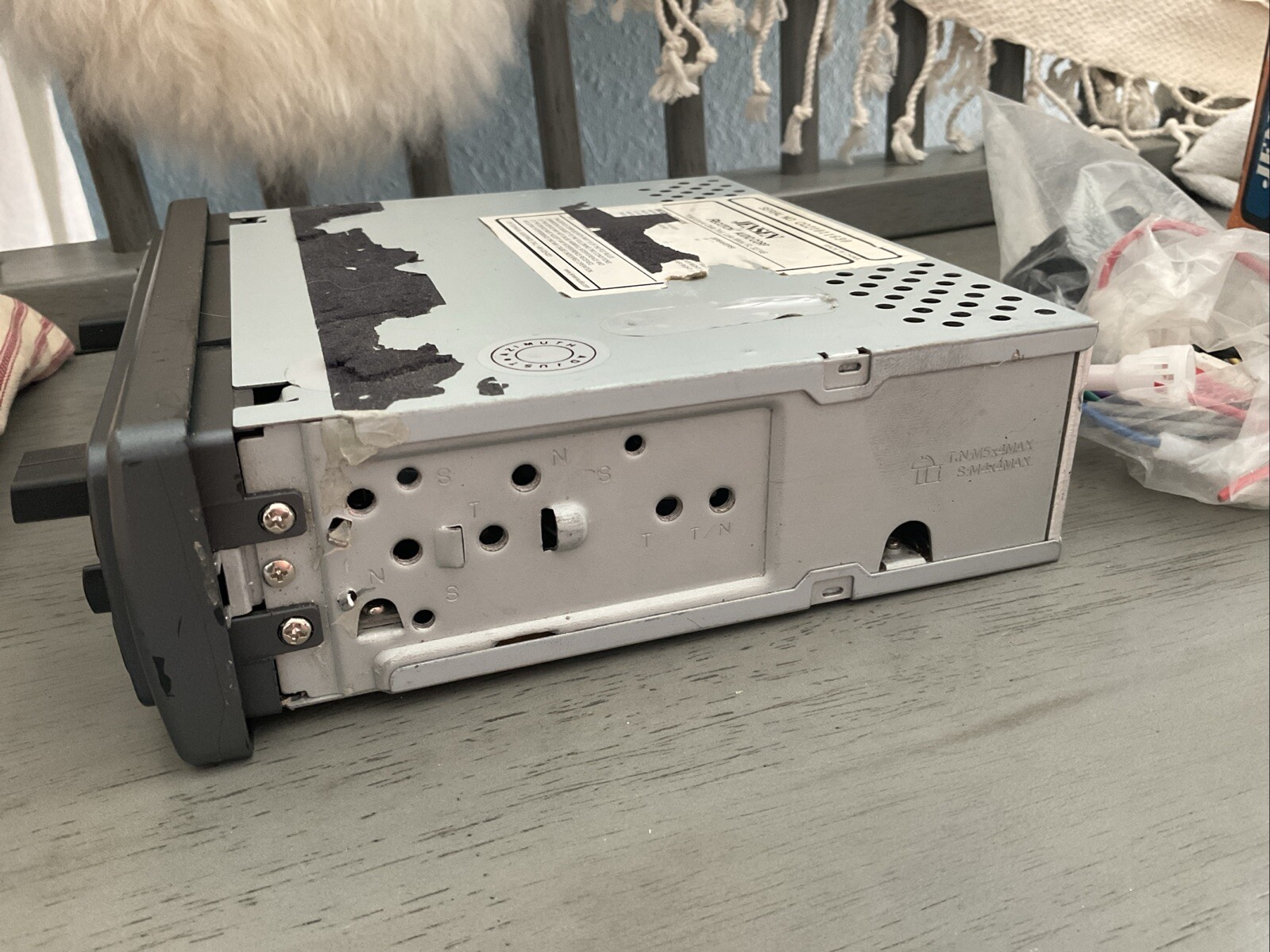 Jensen CR56OX AM/FM Radio Car Cassette Tape Receiver W/ Detachable Face 100 Watt
