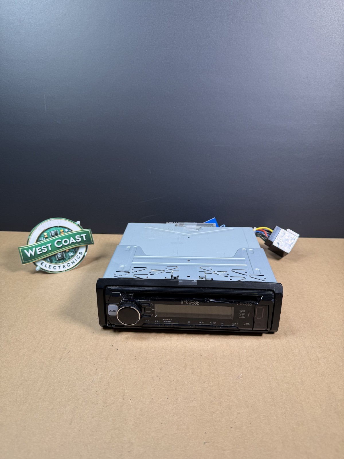 Kenwood KDC-100U CD Player/MP3 In Dash Receiver Ships Fast!!!