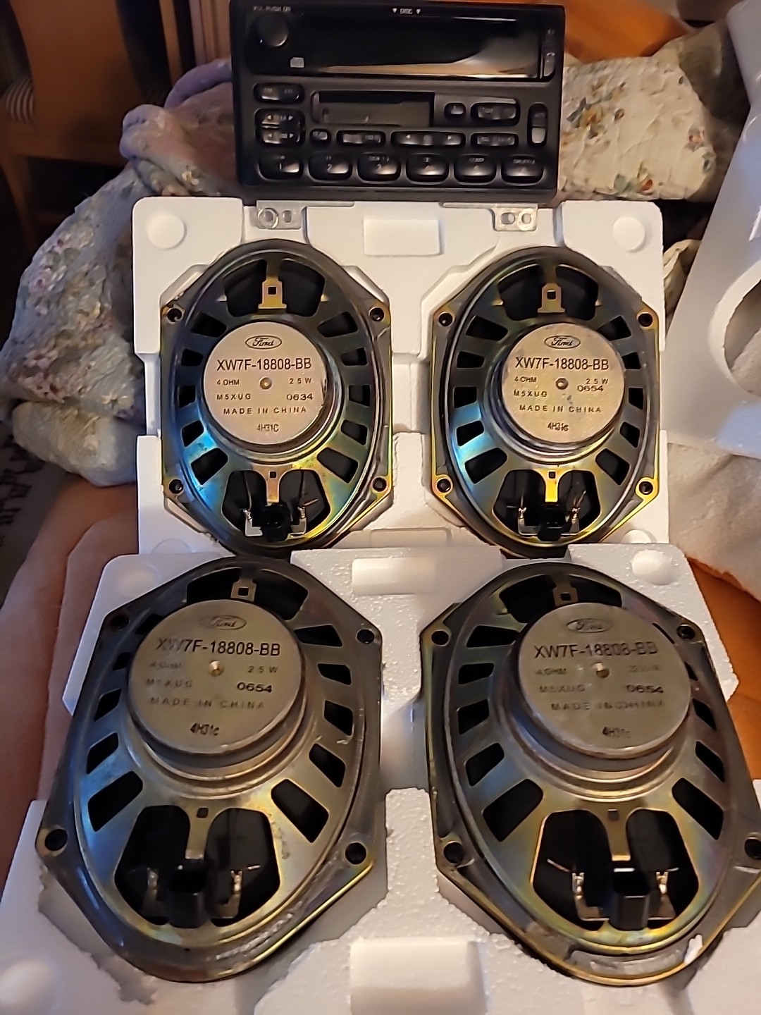 Ford Audio System 1999-2004 F150 Unit With 4 Speakers