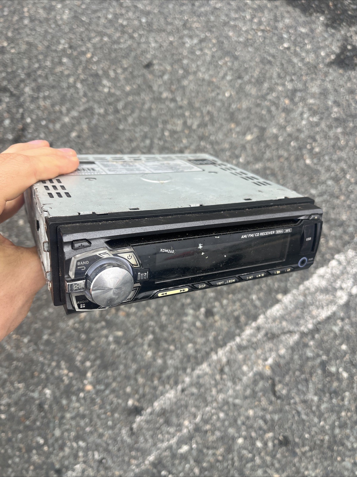 DUAL XDM260 radio receiver MP3 CD player 3.5MM auxiliary USB – UNTESTED AS IS !