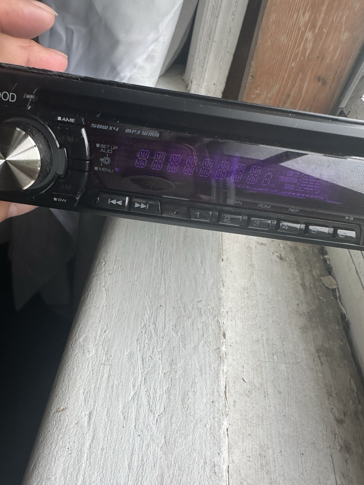 Kenwood CD Receiver #00502829 50Wx4 MP3WMA KDC-MP142 Untested