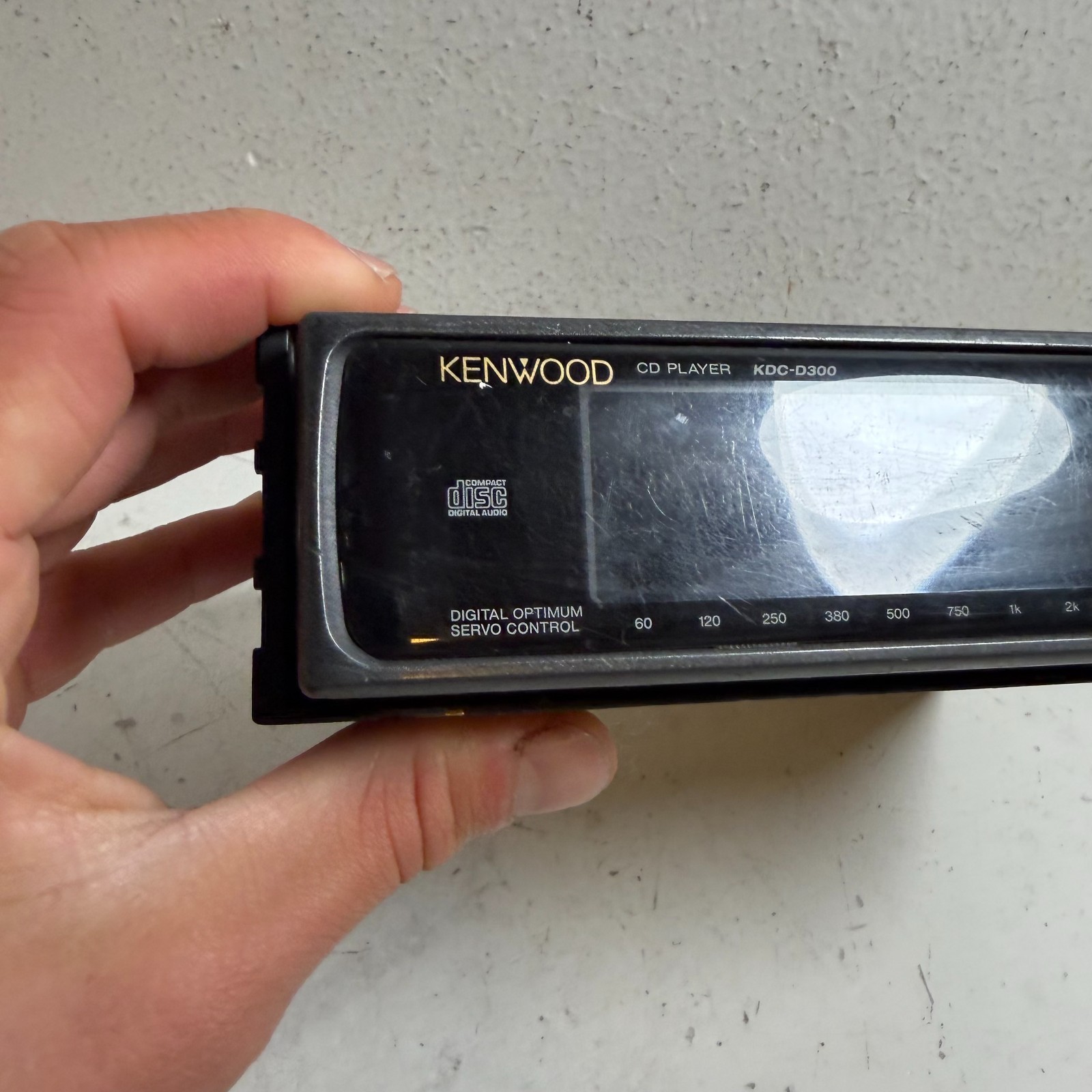 Vintage Kenwood KDC-D300 Black 11 Band Spectrum Analyzer In-Dash CD Player