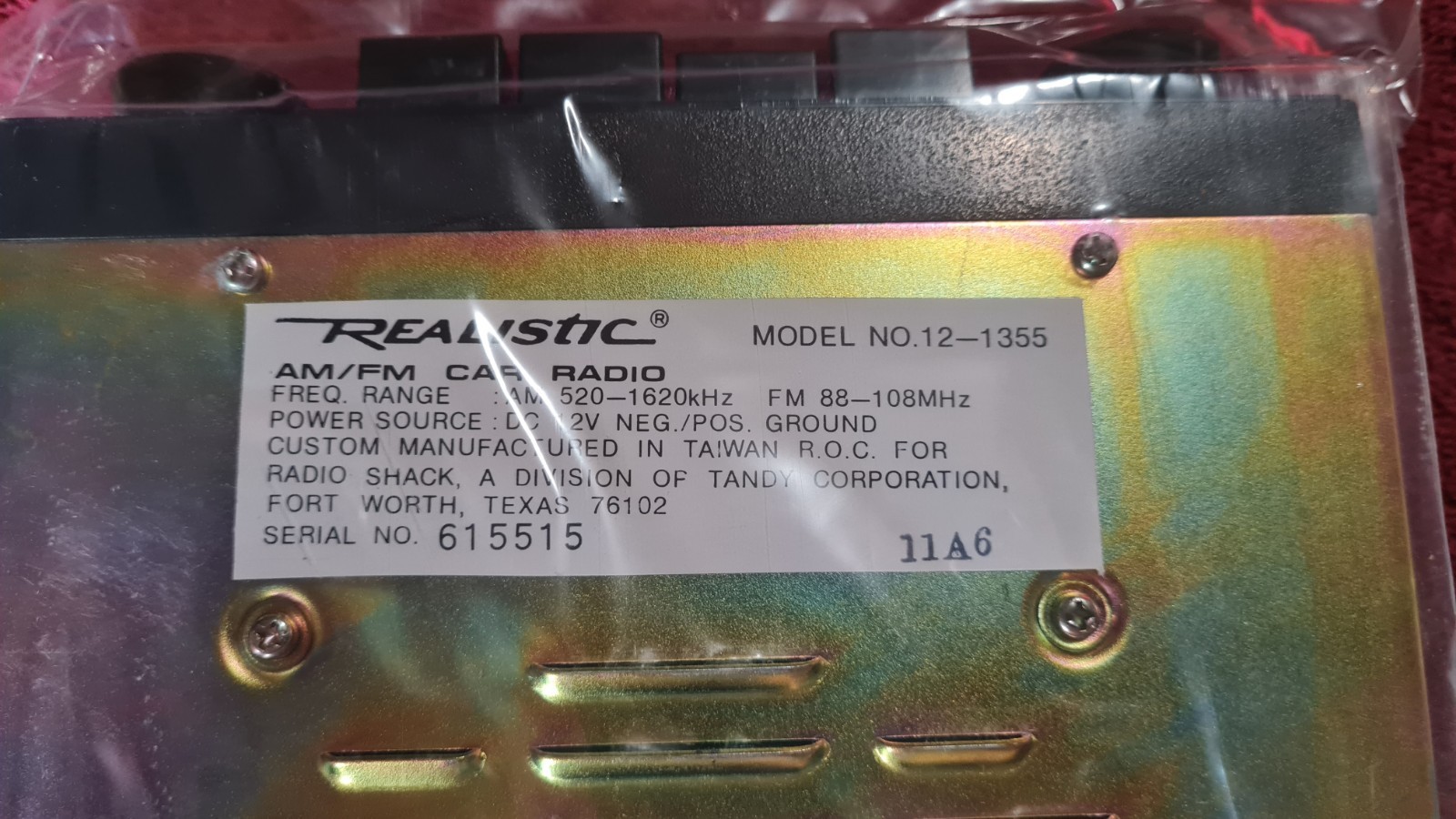 Vintage realistic 12-1355 1 DIN AM/FM Car Radio Shack In/Under Dash Brand New