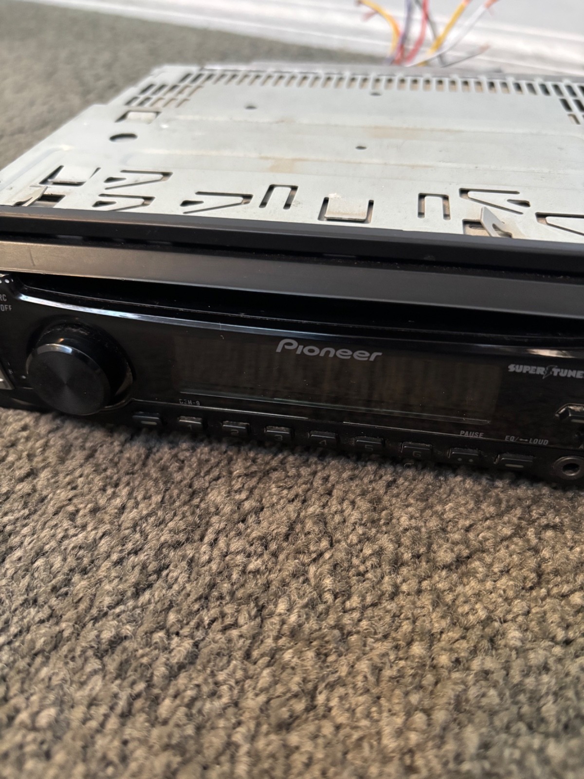 Pioneer DEH-9 CD Player In Dash Receiver Car Stereo Radio with Remote
