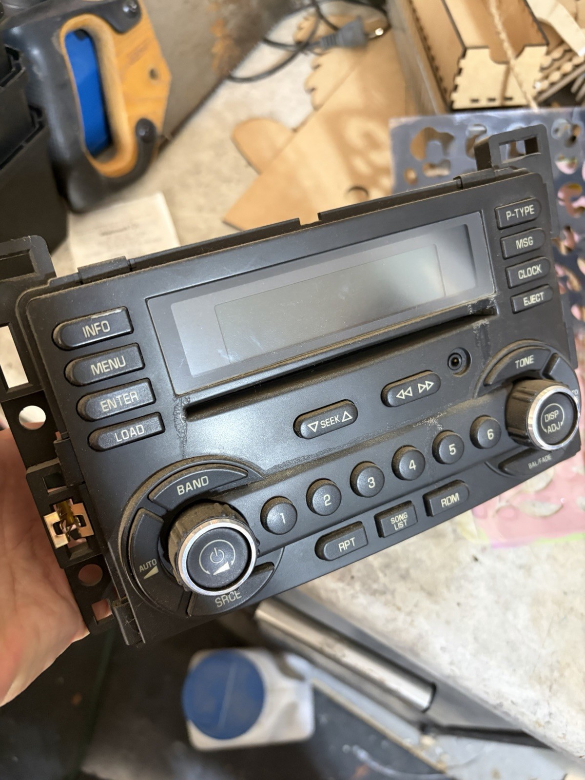 Pontiac G6 OEM Radio CD Player GM 15848801 Delphi 28070211 Tested Works