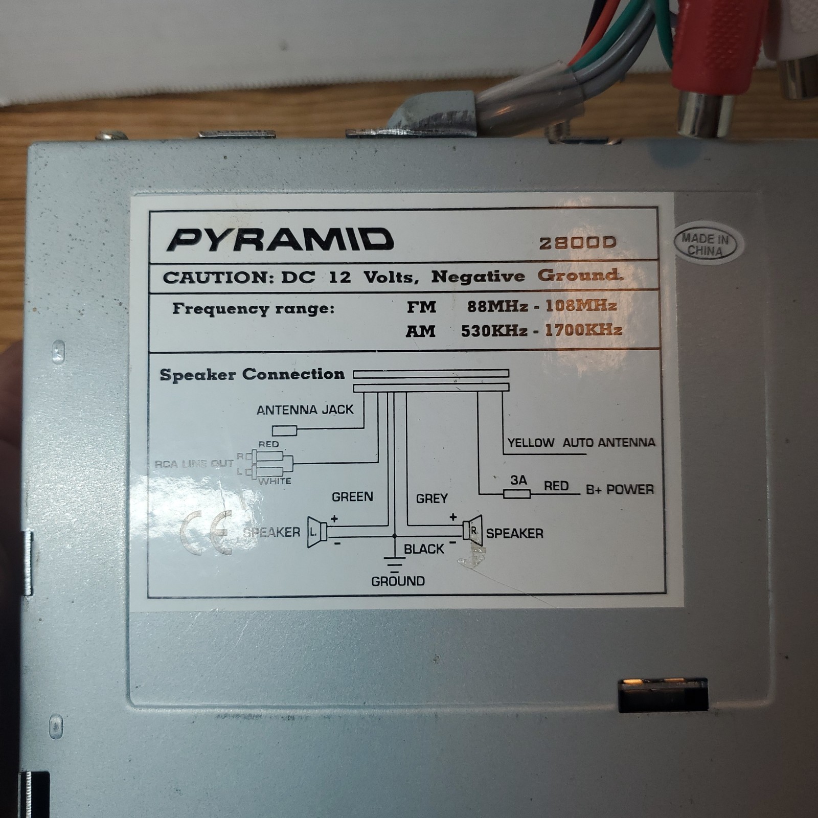 VTG Pyramid Car Stereo Cassette Radio Am/Fm Detachable face #2800D New Unused
