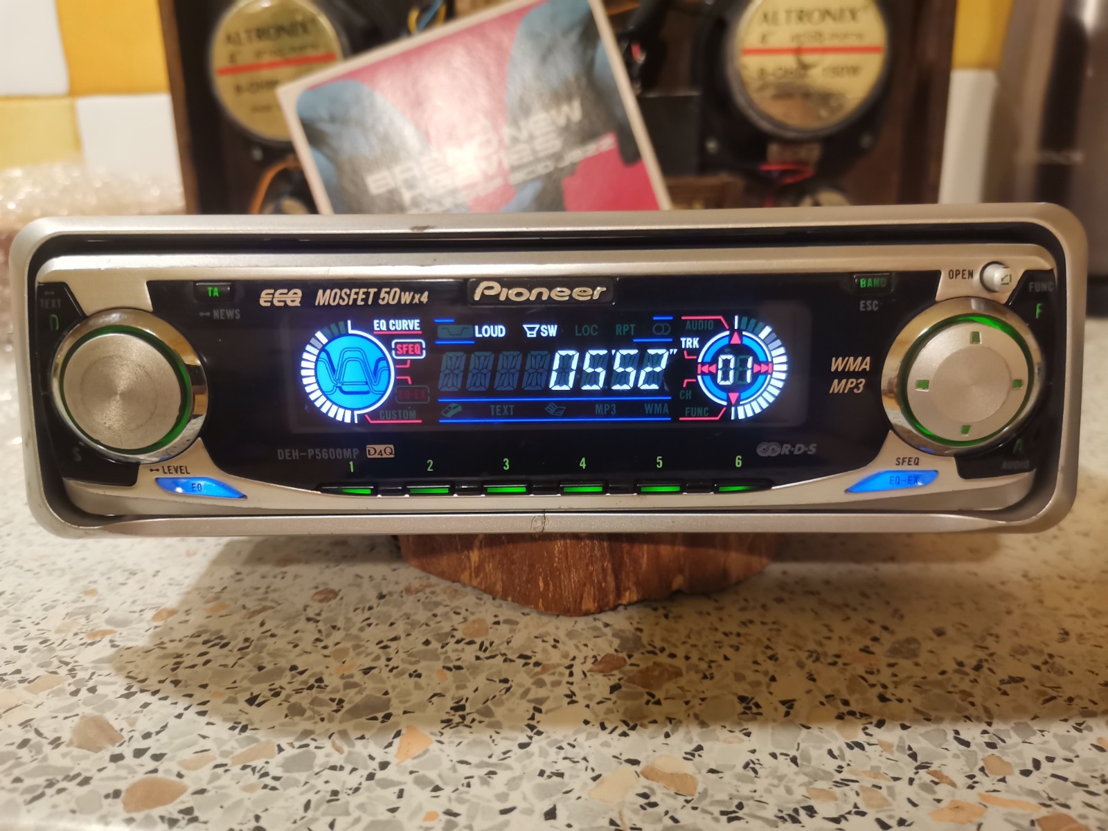 classic Pioneer DEH-P5600MP car radio CD player