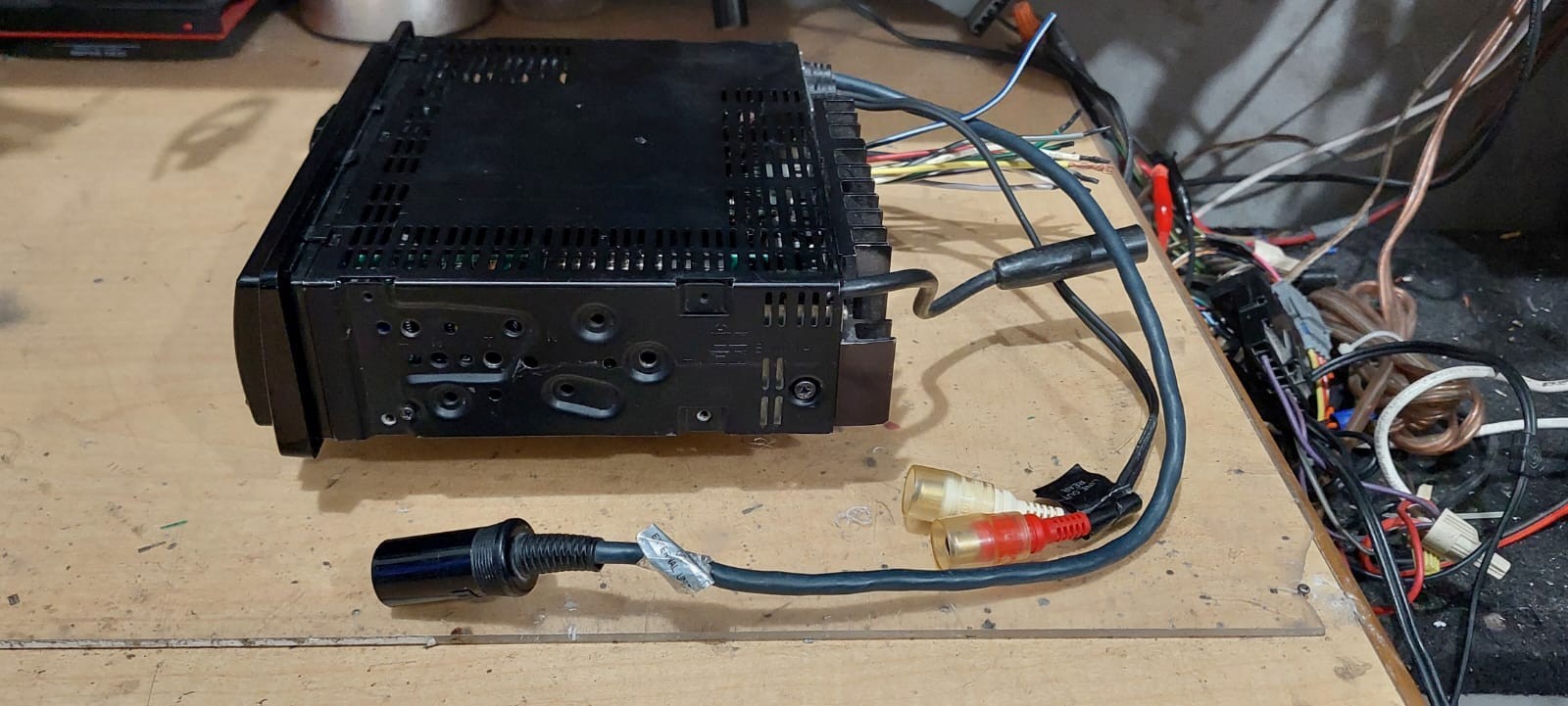 Alpine 7524 CASSETTE TAPE RECEIVER CAR PLAYER STEREO WORKING