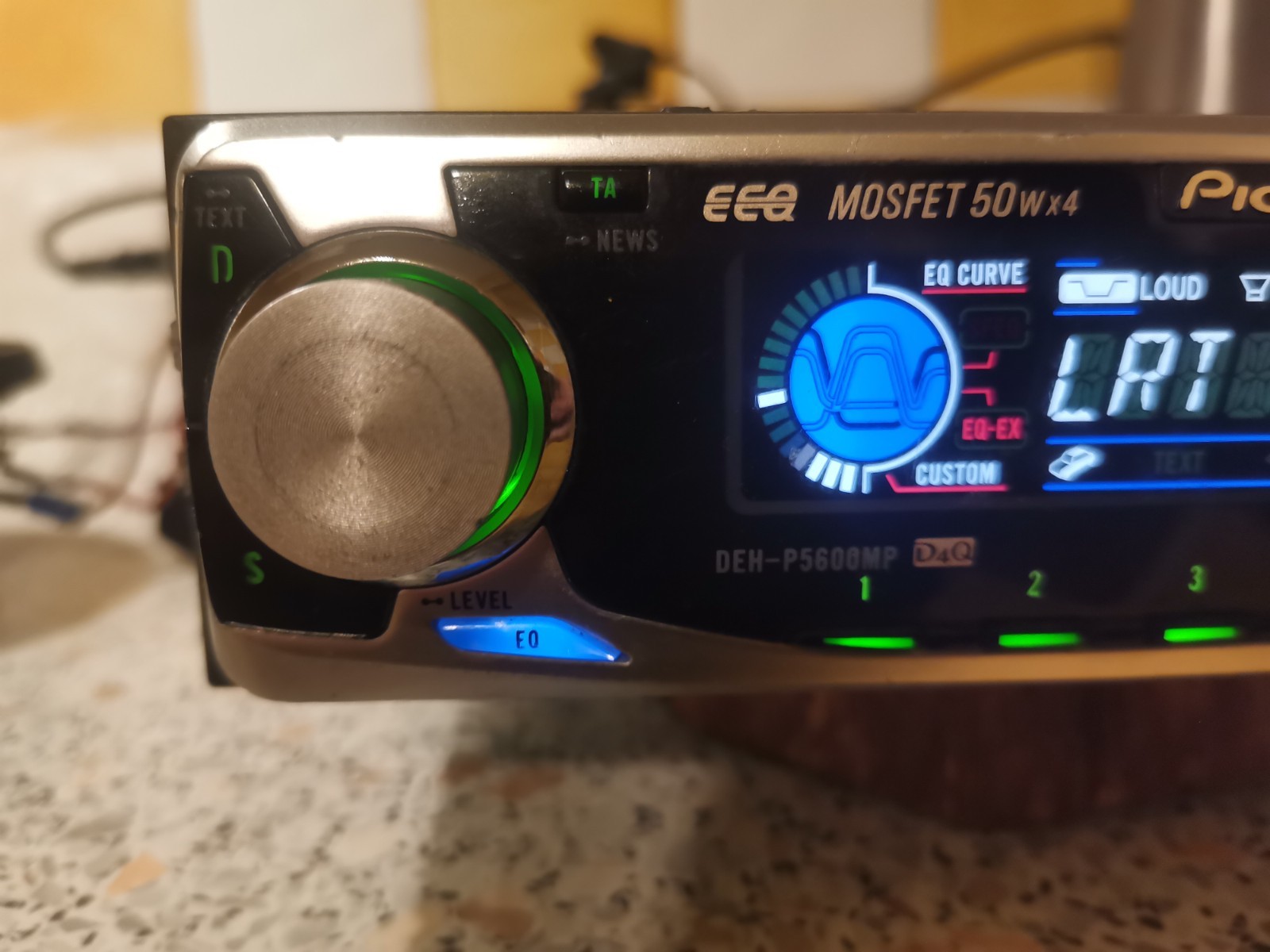 classic Pioneer DEH-P5600MP car radio CD player