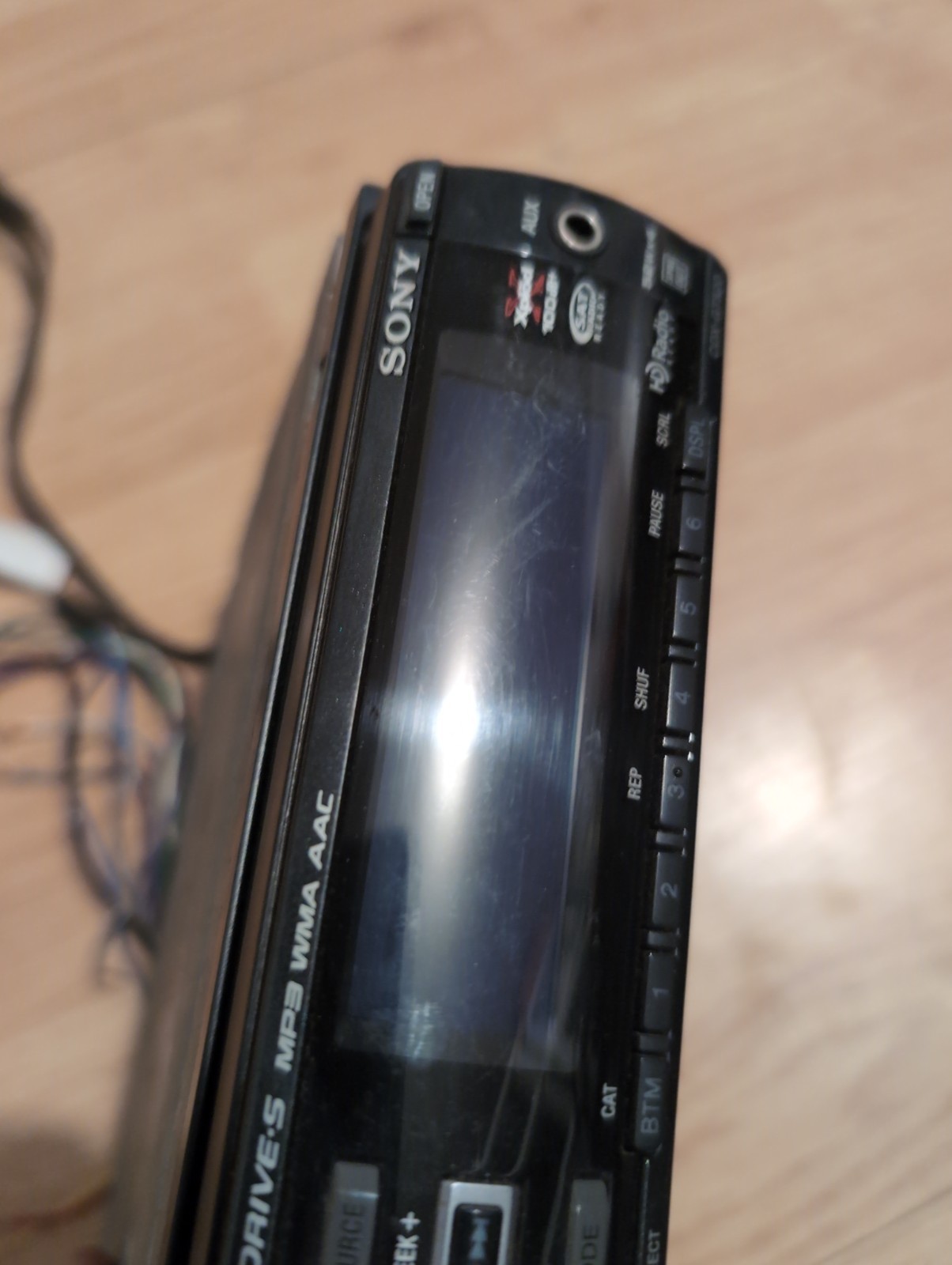 Sony Car Radio EQ Spectrum Analyzer Aux Drive-S XPlod Sat Ready -Disc Read Error