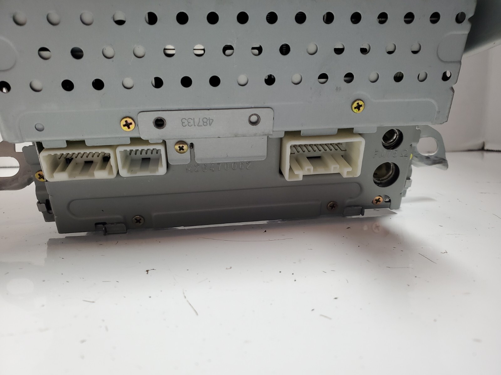 AS-IS OEM Toyota 86120-AA210 6 Disc CD / Cassette Tape Player Double DIN Stereo