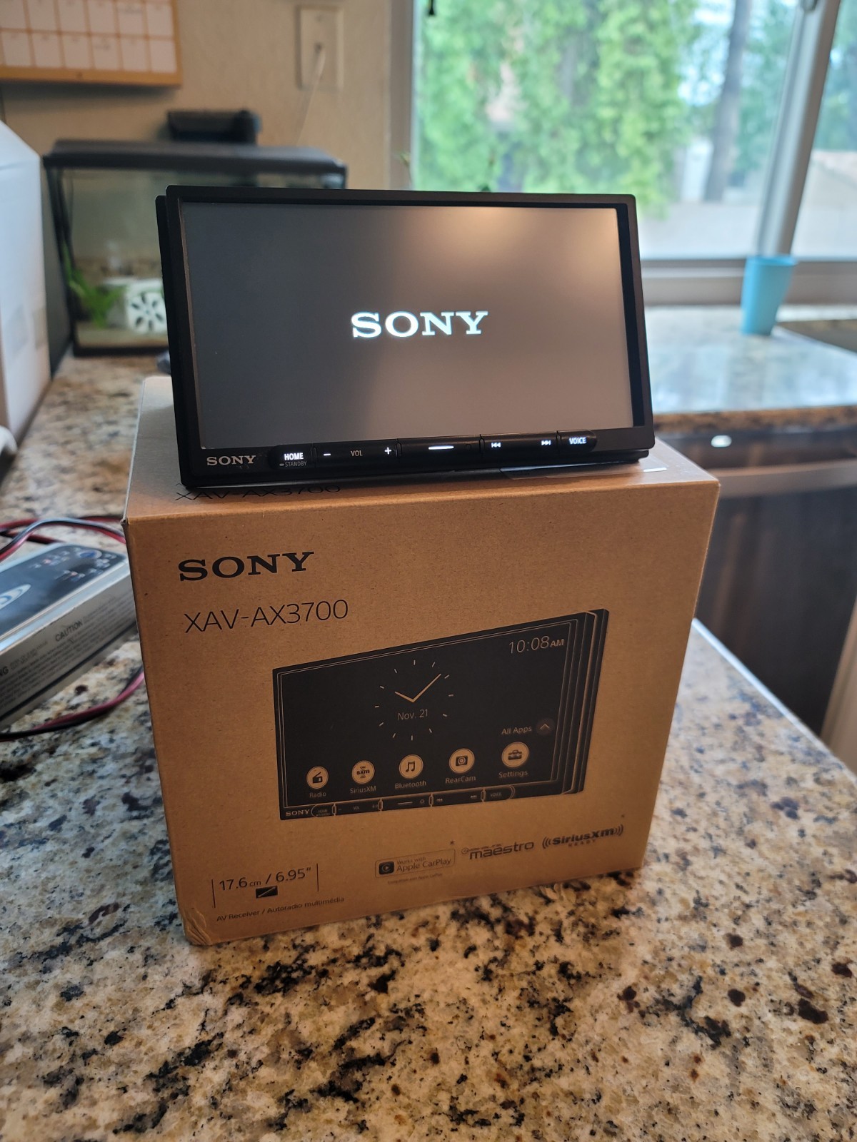 Sony XAVAX3700 6.95″ 2-DIN Digital Multimedia Wired Apple CarPlay Bluetooth LOOK