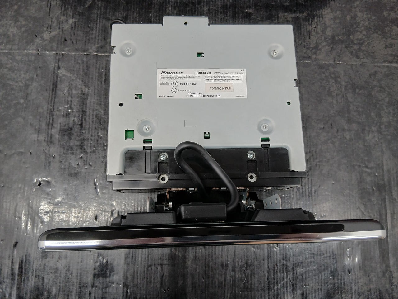 PIONEER CARROZZERIA DMH-SF700 Premium Car Digital Media Receiver Tested TB02 4.0