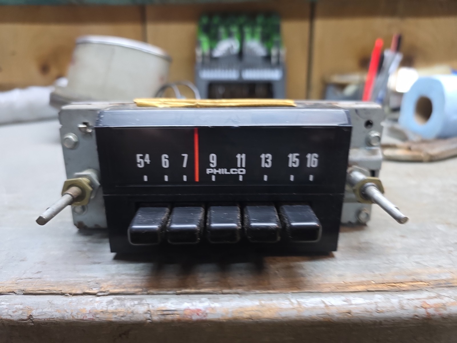 Ford AM Car Radio 12V NEG GND Philco D30A-18806