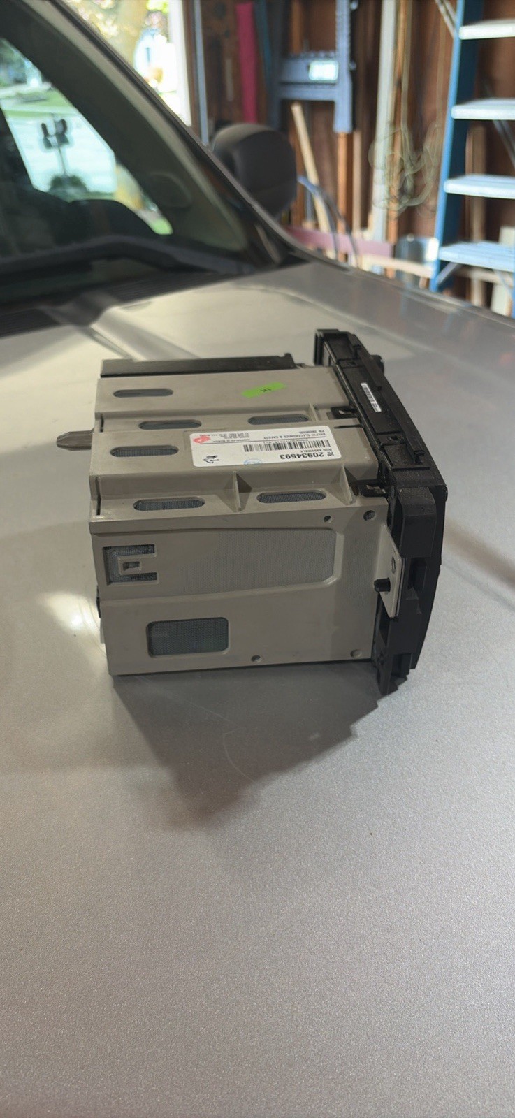 GM RDO 2 DIN OEM In-Dash CD Player AM/FM Radio Receiver 20934593