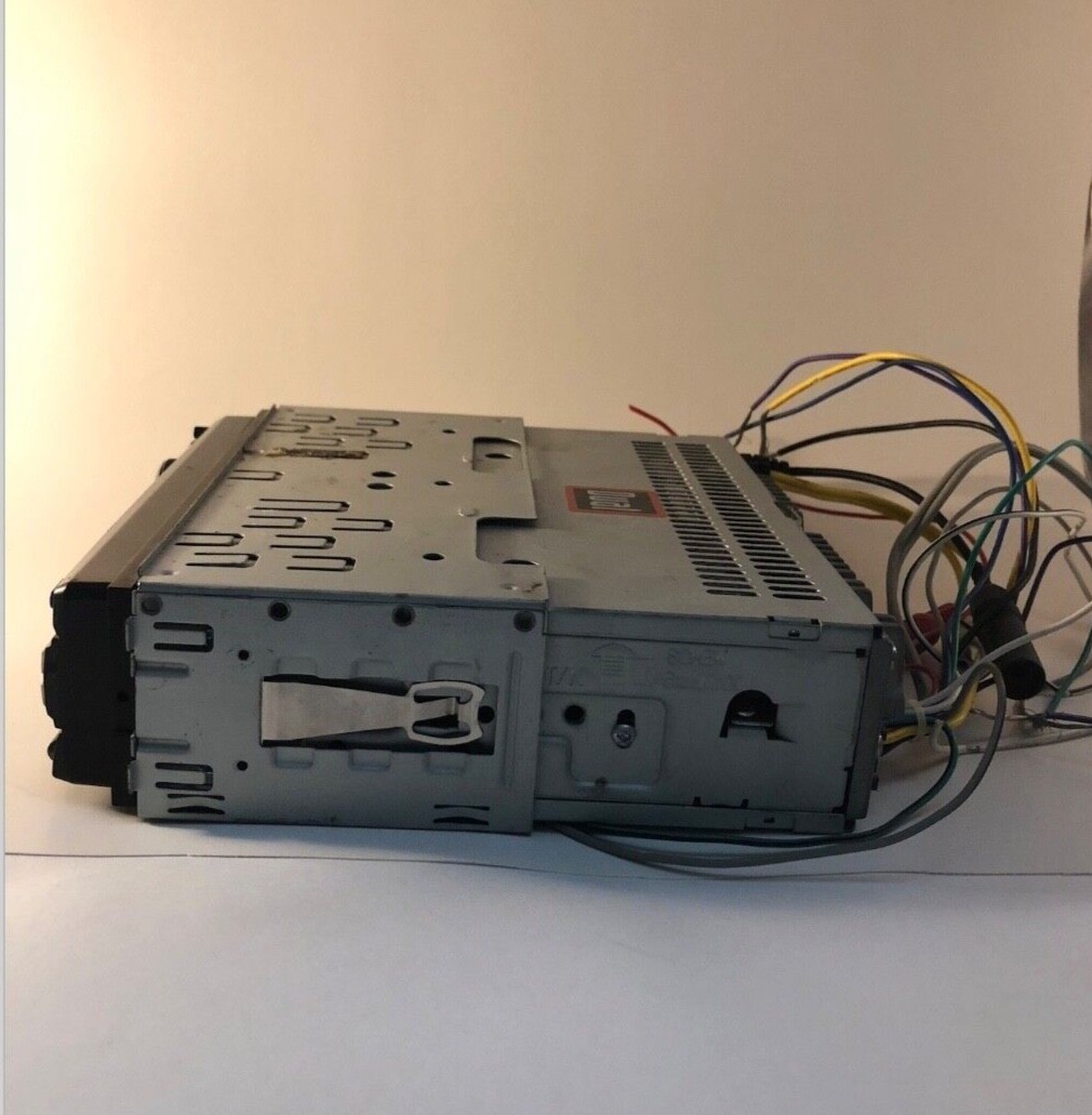 Dual Car Stereo Cd receiver Model DEH665
