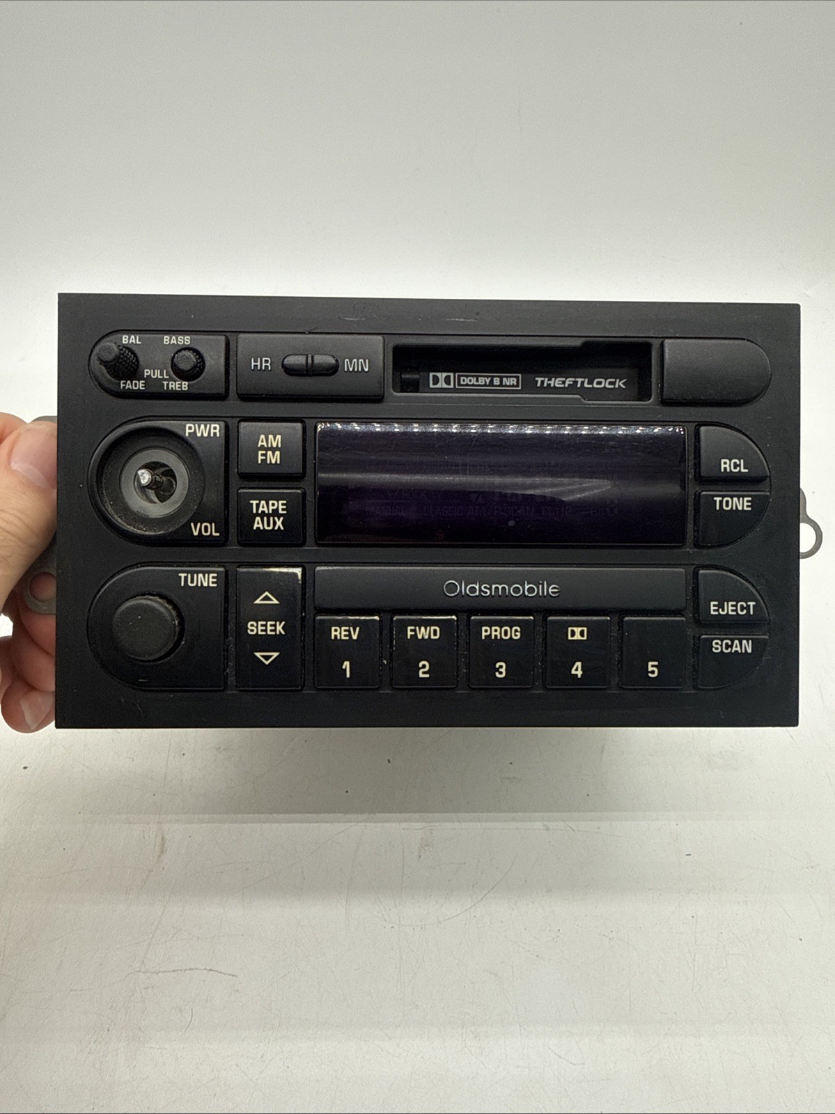 Oldsmobile Delco GM OEM Cassette player radio 95 96 97 98 99 16200753 Olds