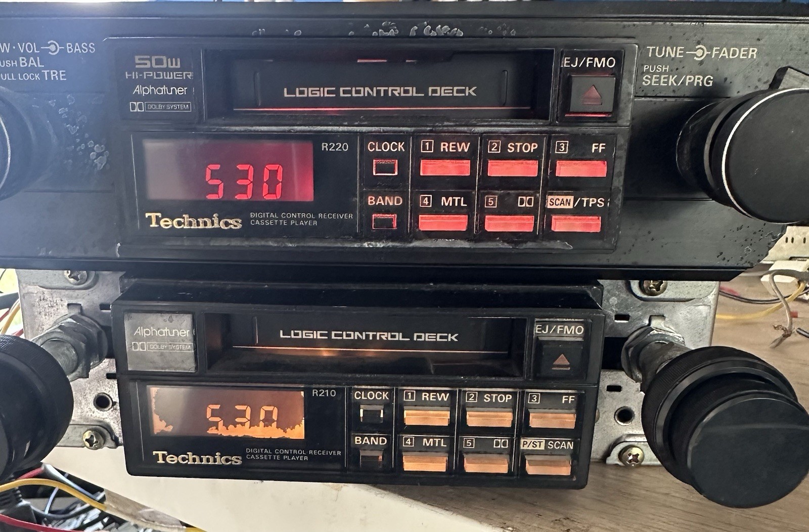 Technics R220 R210