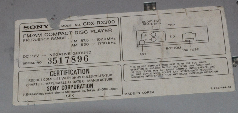 Sony FM/AM Compact Disc Player Model CDX-R3300.