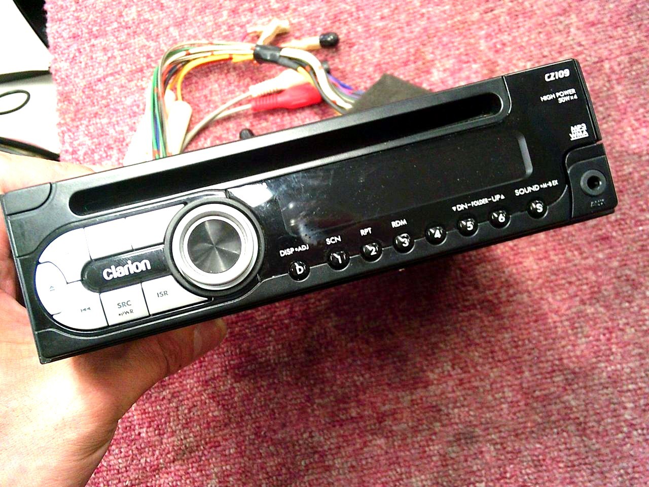 Clarion CZ109 Single DIN Car Stereo Receiver Tested Working AUX CD