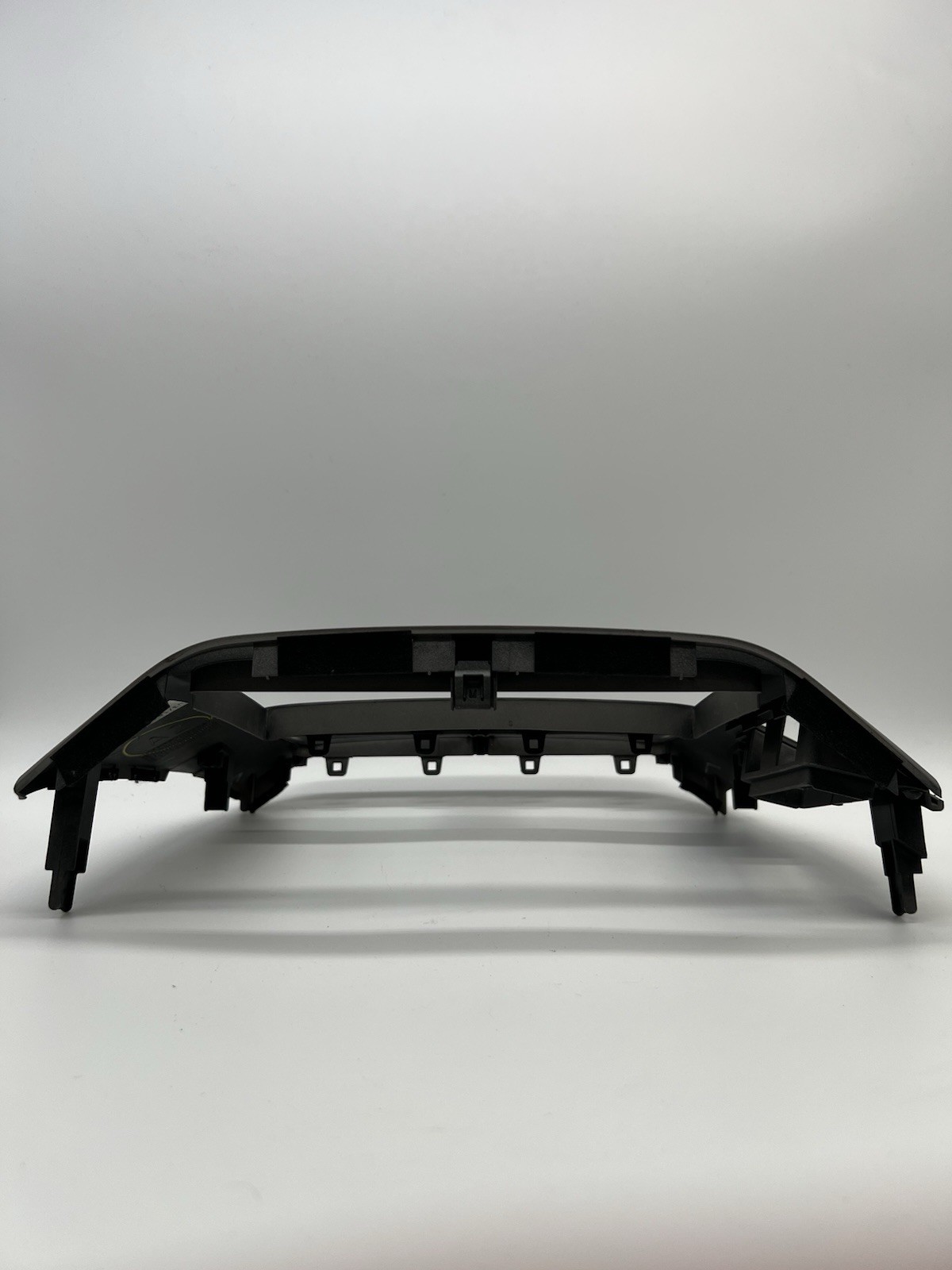 Honda Pilot 2003-2005 OEM Radio/Stereo CD/Cassette 39100-S9V-A120 With Trim