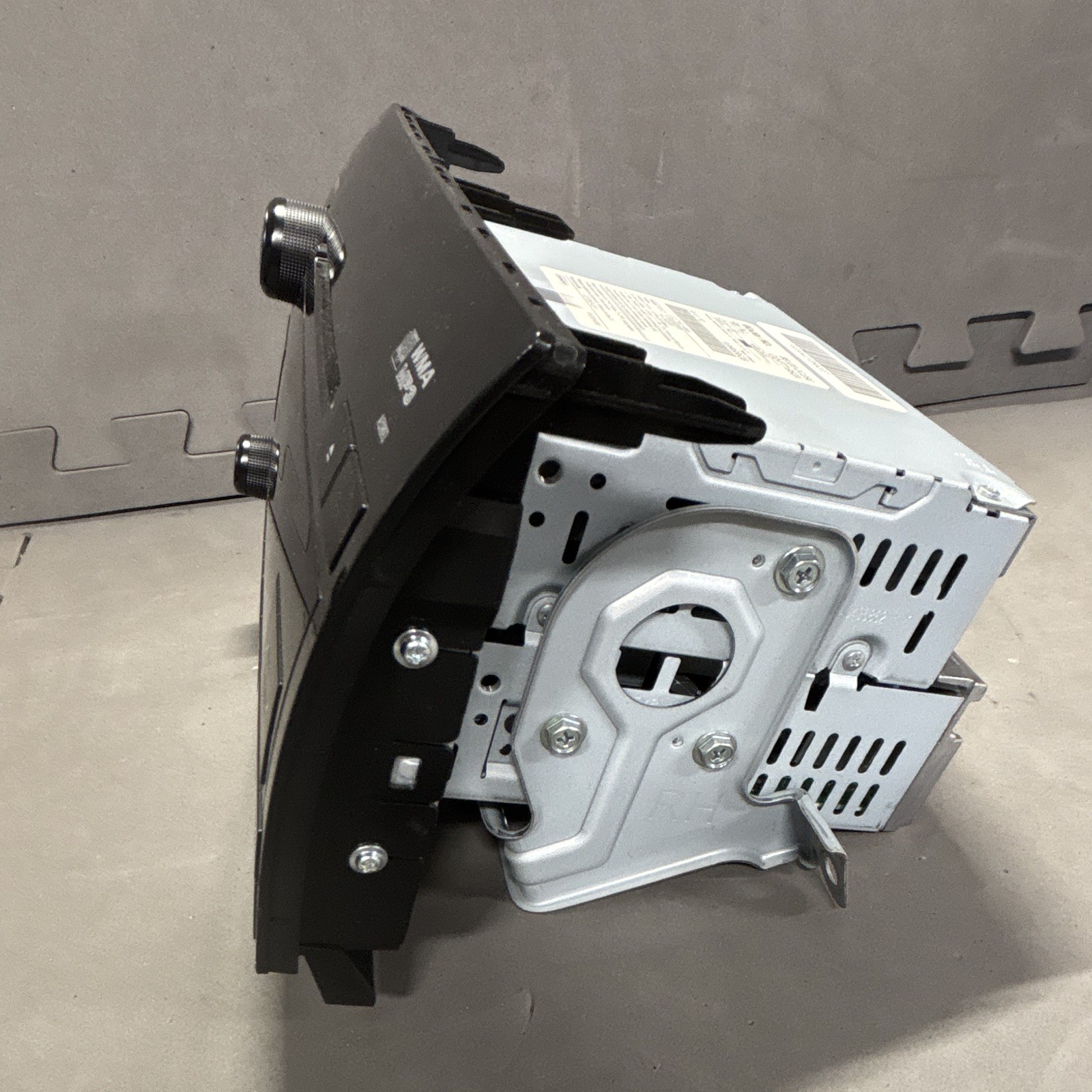 Toyota 86120-0C290 In-Dash AM/FM CD Radio Head Unit