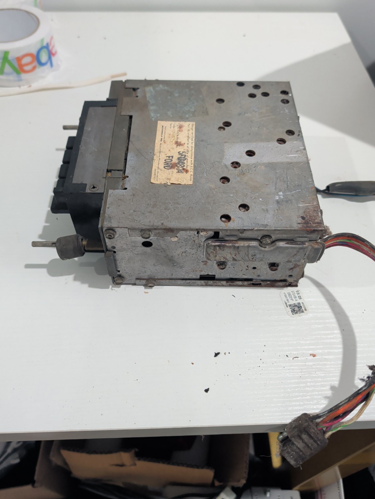 Ford Motorola AM/FM Quadrasonic 8-Track Tape Radio D8AF-19A188-AA / 5FD4804 -OEM