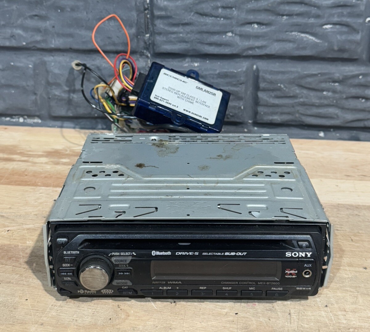 Sony MEX-BT2600 CD Player/MP3 In Dash Receiver Car Radio Stereo With Scosche